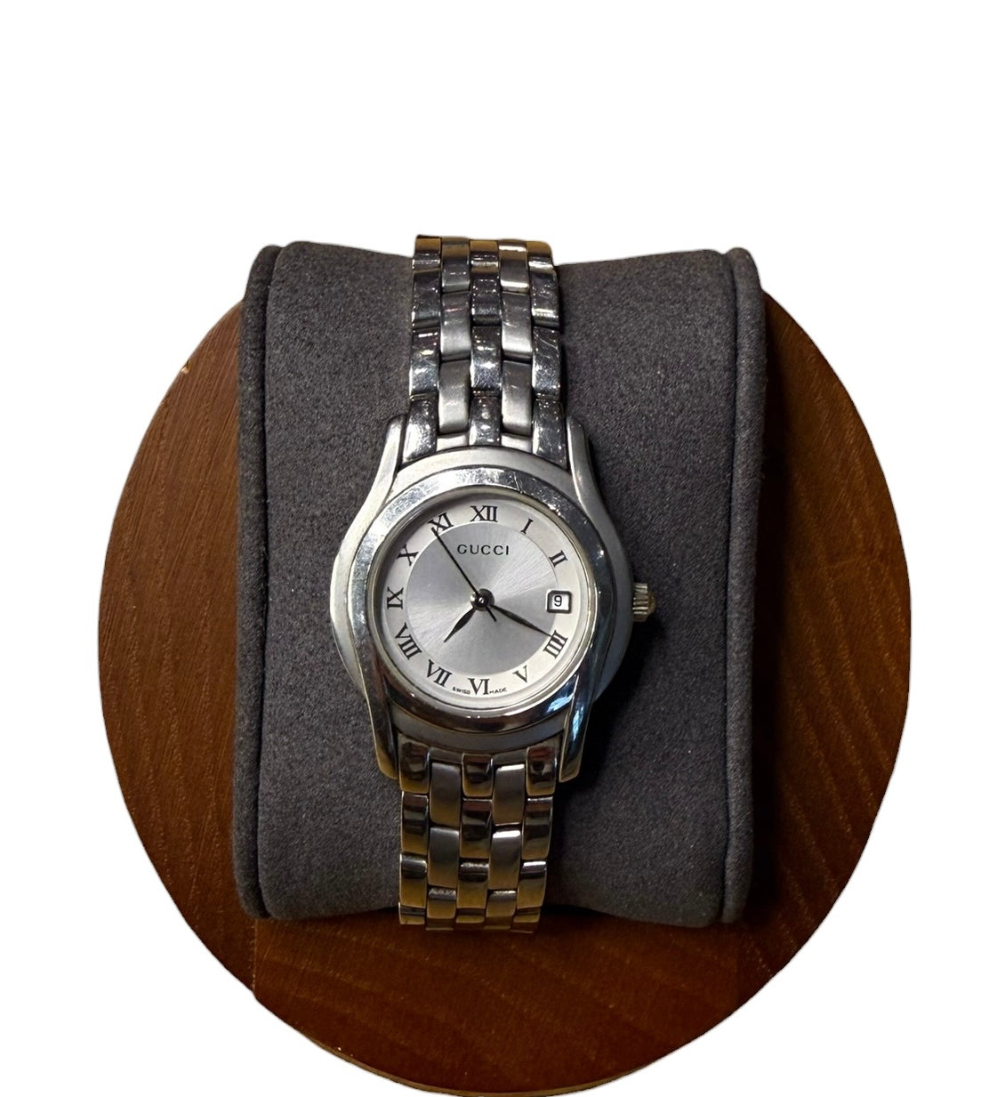 Gucci 5500L Silver Roman Dial