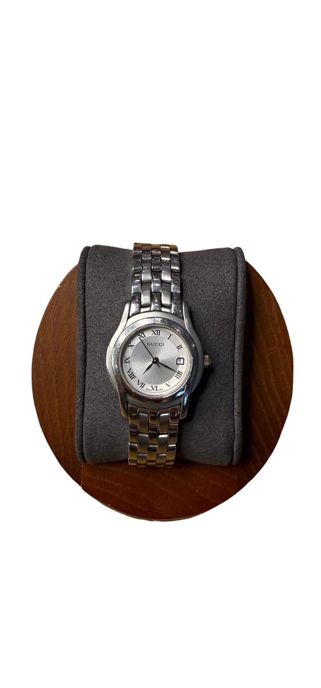 Gucci 5500L Silver Roman Dial