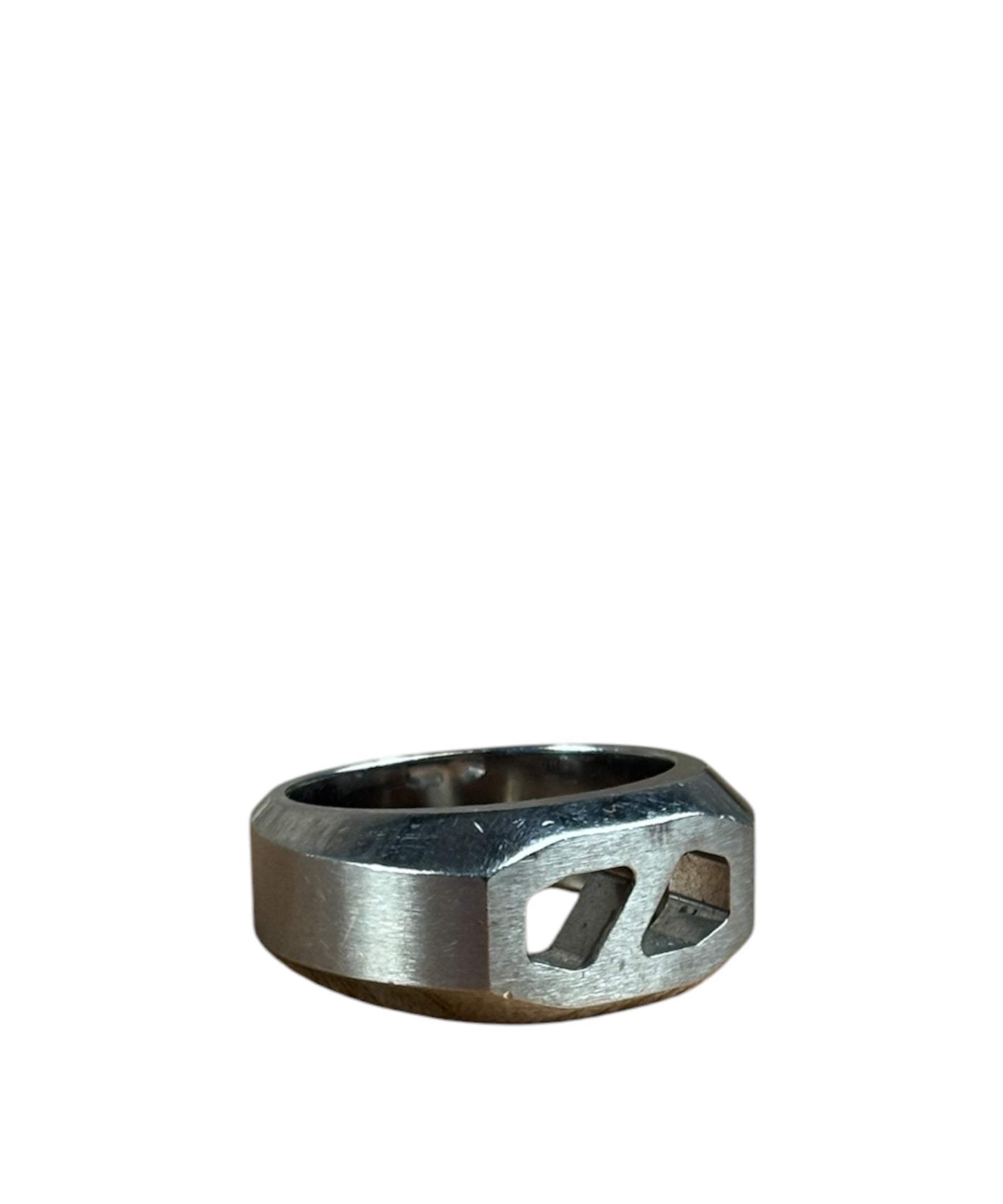 Hermes Delta Ring