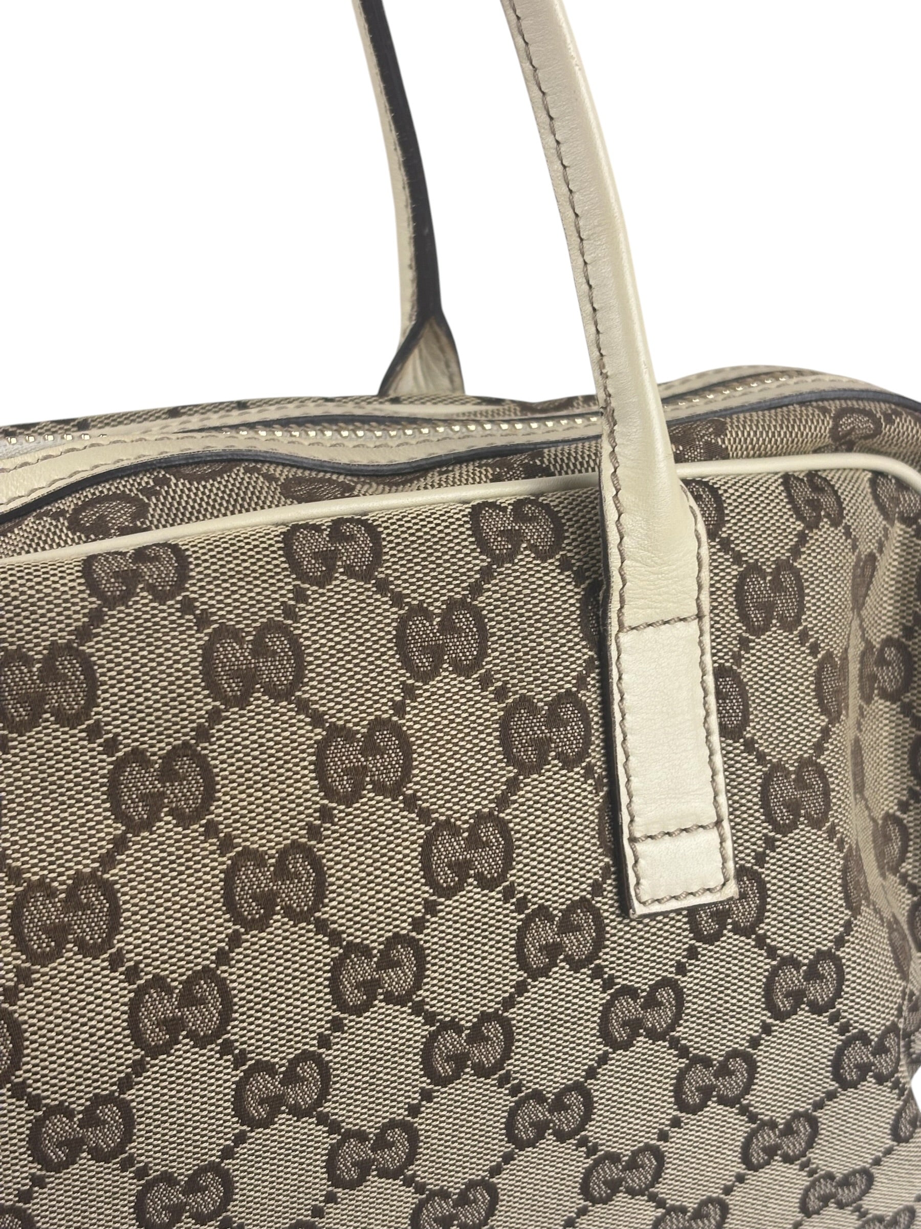 Gucci GG Beige Ivory Leather Shoulder Bag