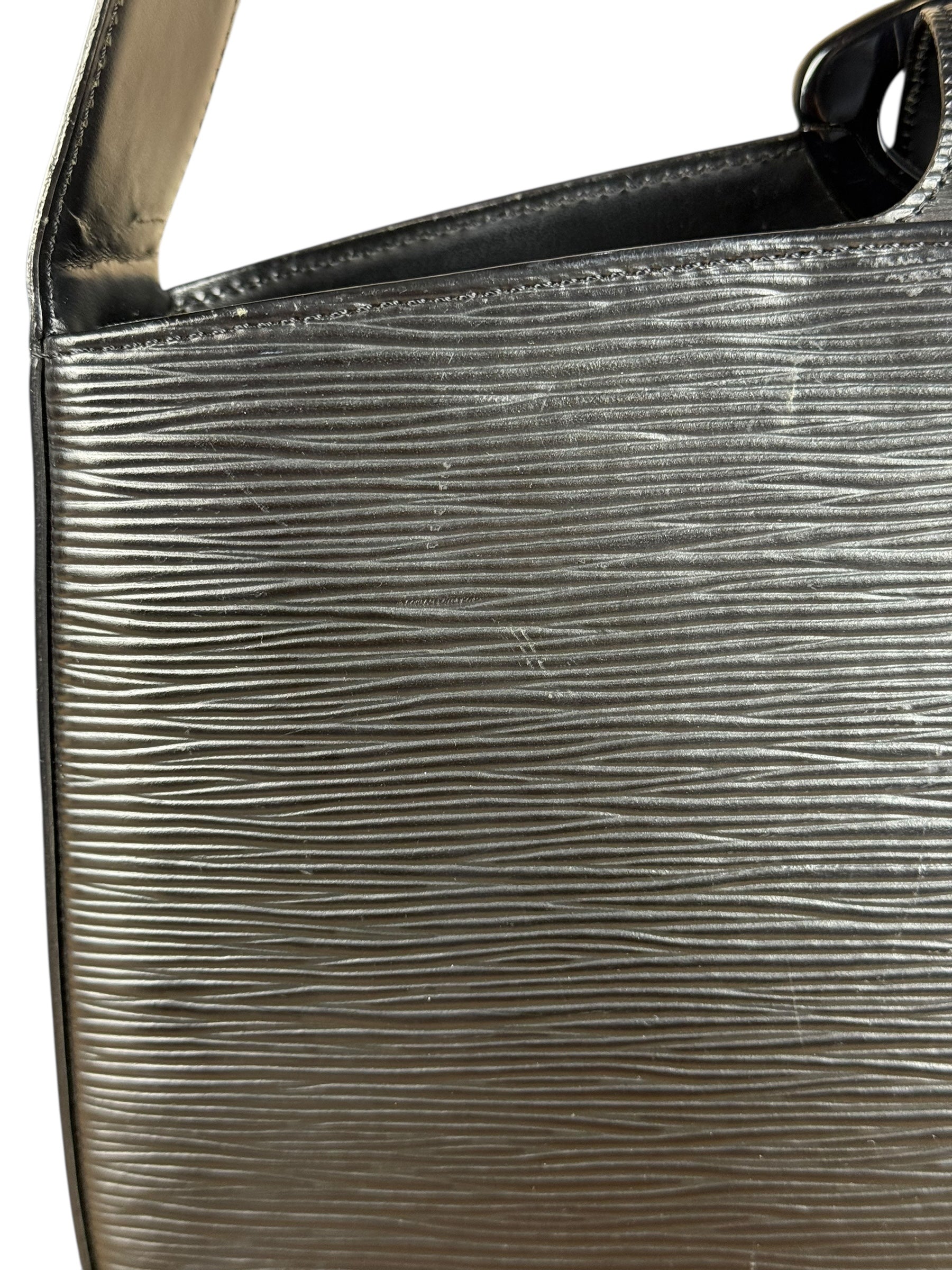 Louis Vuitton Black Epi Reverie Shoulder Bag