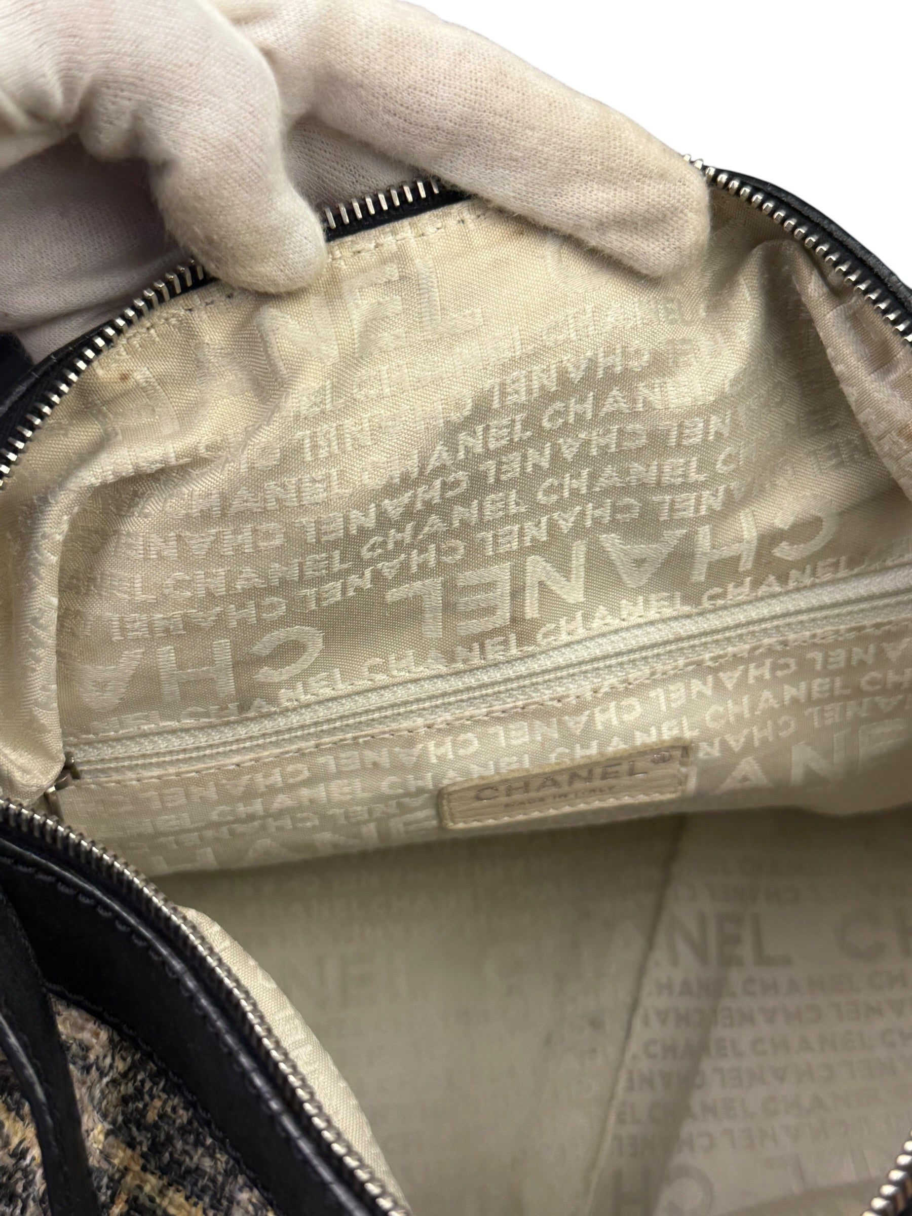 Chanel Black/Beige Tweed Clover Hobo Shoulder Bag '05-'06