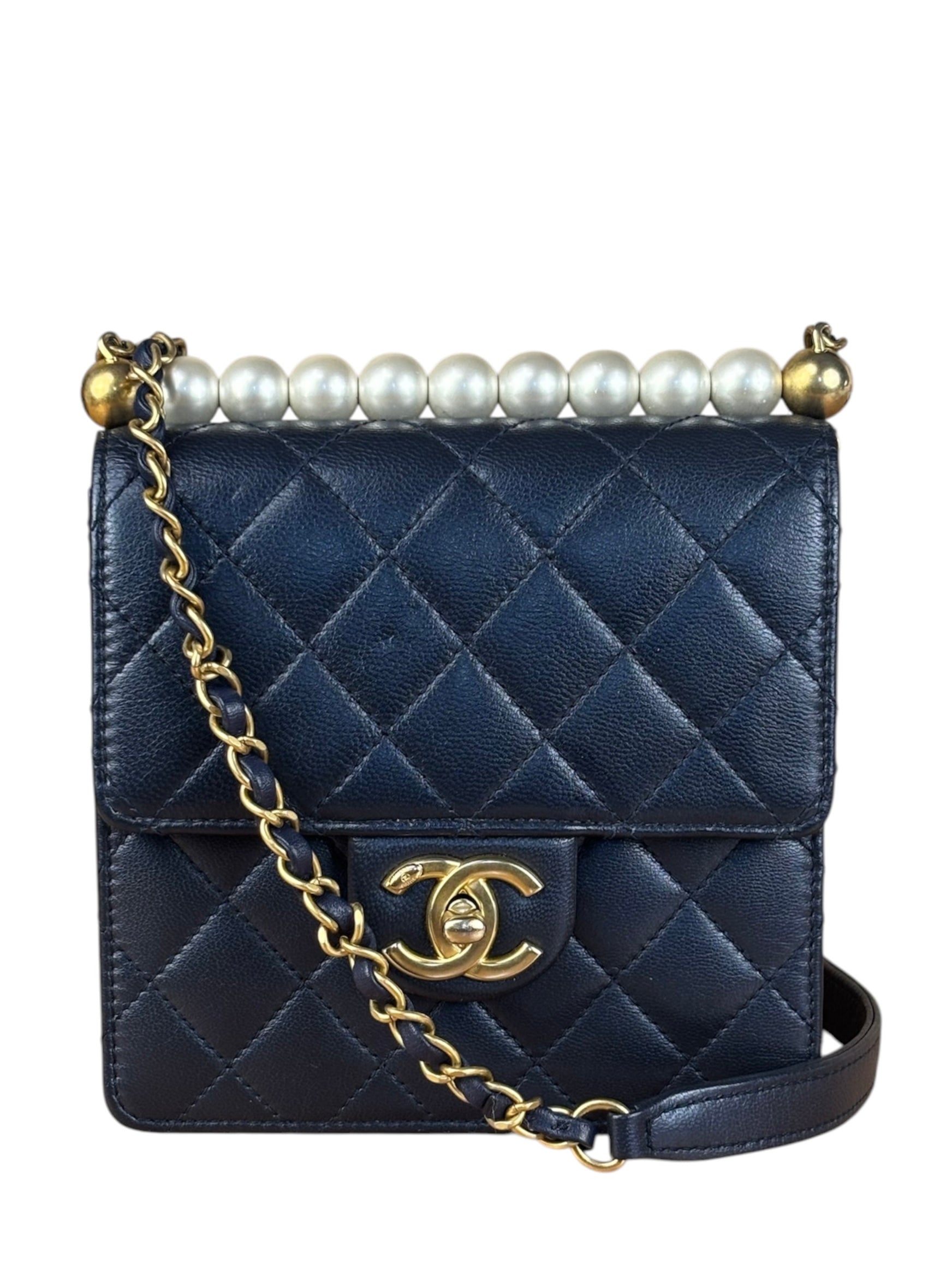 Chanel Chic Pearl Flap Shoulder/Crossbody Bag