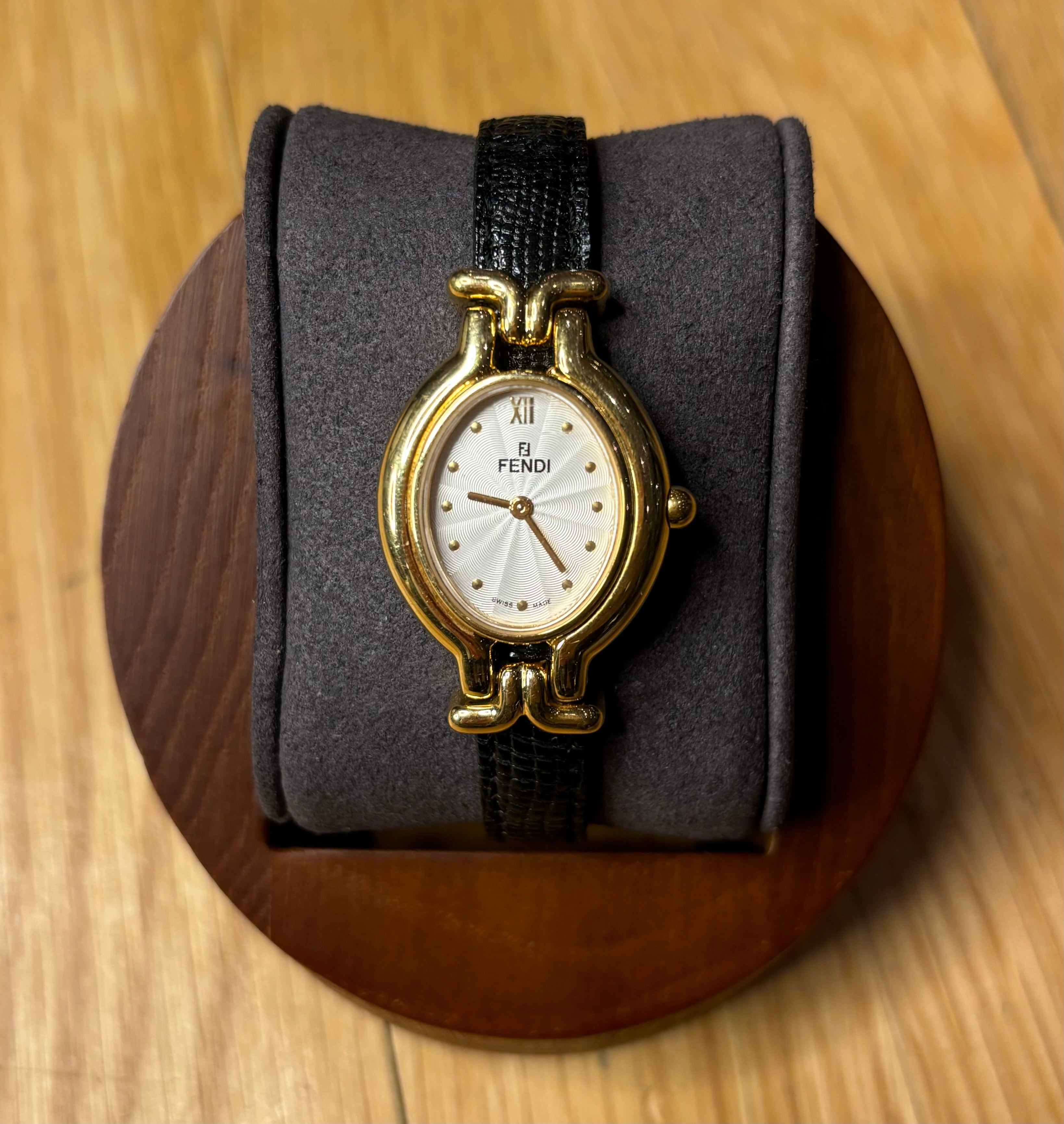 Fendi Oval Silver Dial Gold Plated Interchangeable Bands