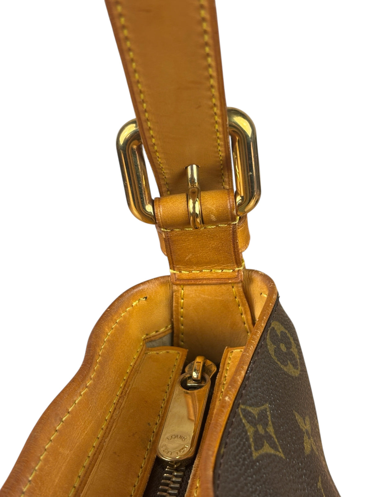 Louis Vuitton Monogram Hudson MM