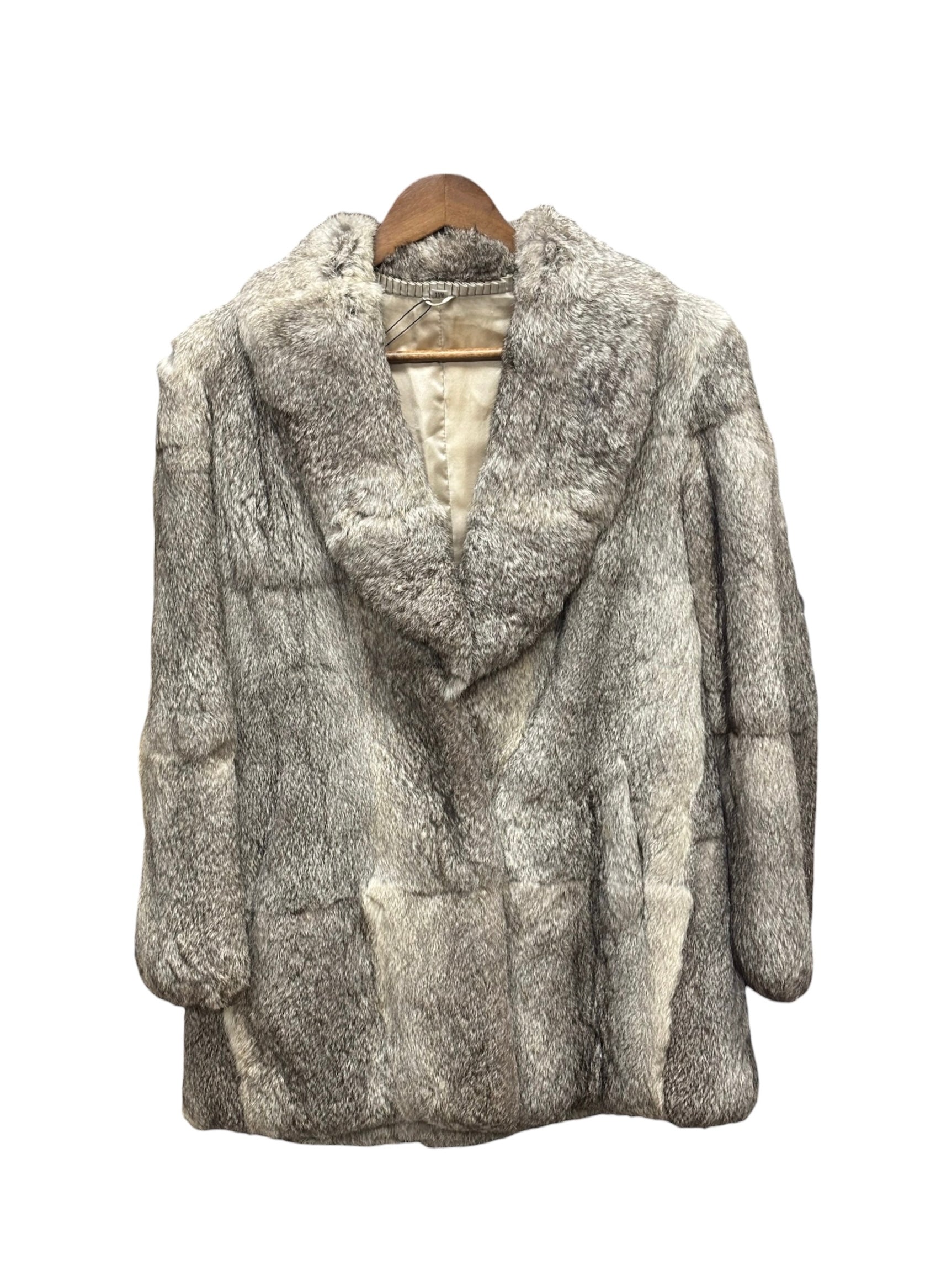Gifu Mouhi Grey Rabbi Fur Coat