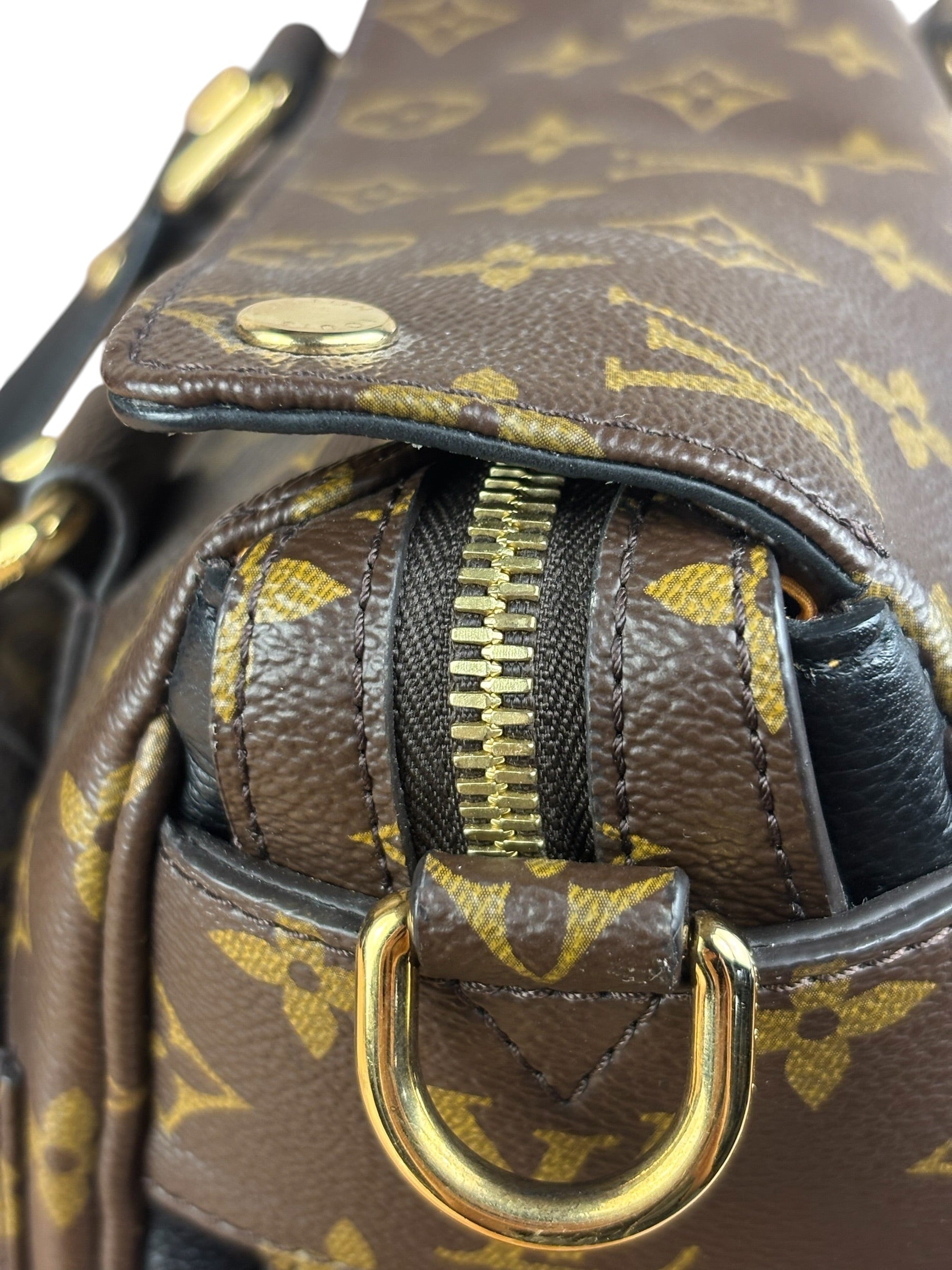 Louis Vuitton Monogram Manhattan NM Handbag