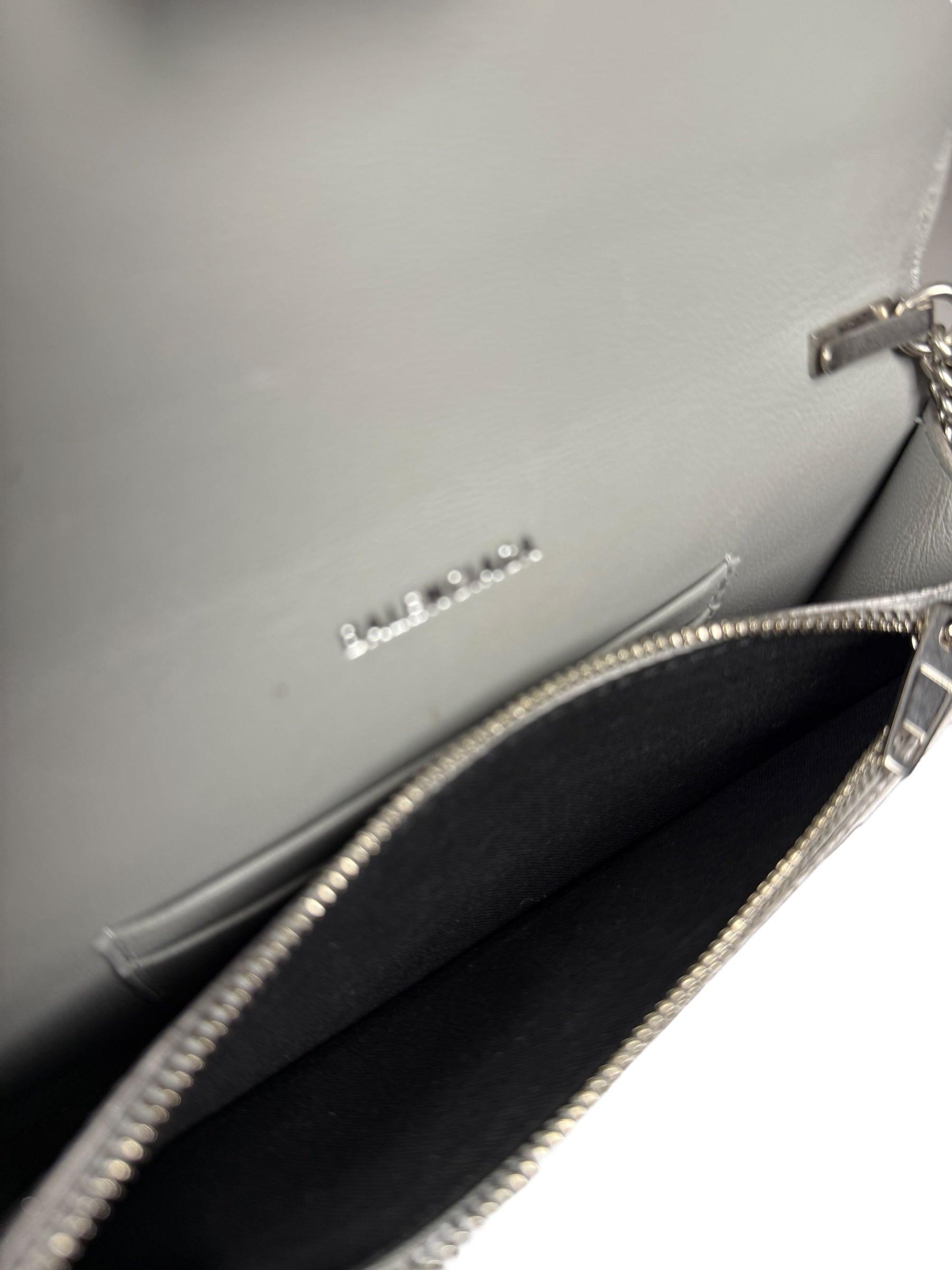 Balenciaga Hourglass Wallet On Chain XS