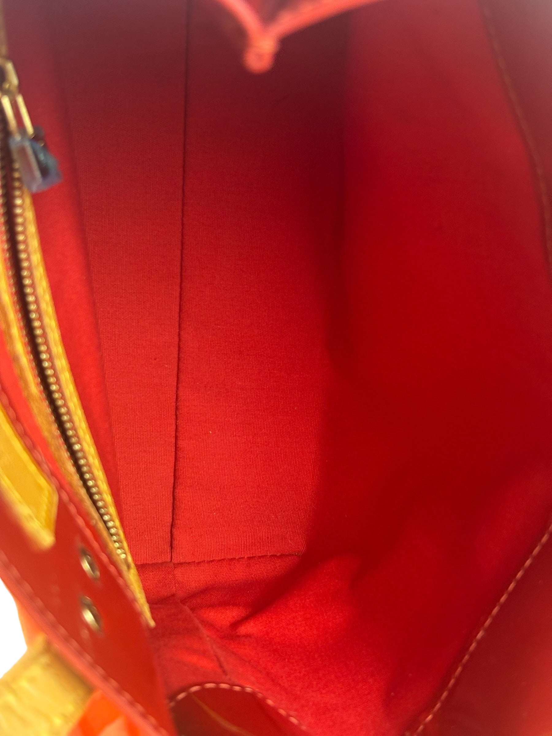 Louis Vuitton Red Canvas Monogram Vernis Hand Bag