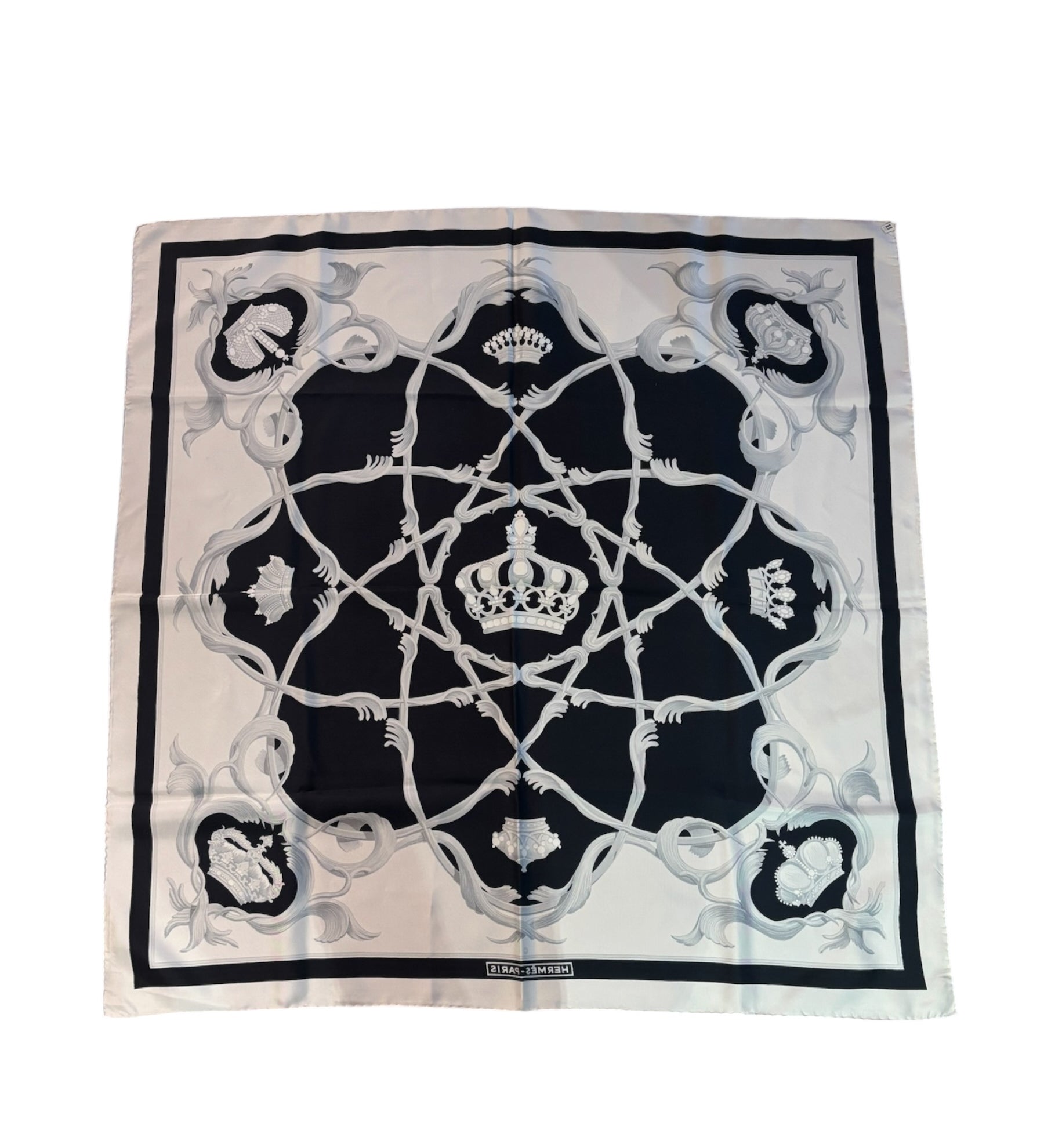 Hermes Couronnes Crown Carre 90 Silk Scarf