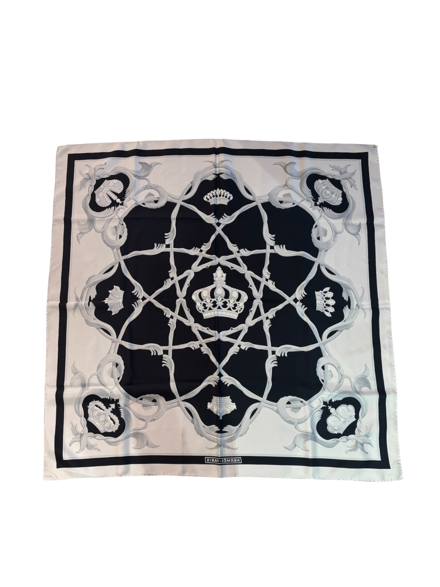 Hermes Couronnes Crown Carre 90 Silk Scarf