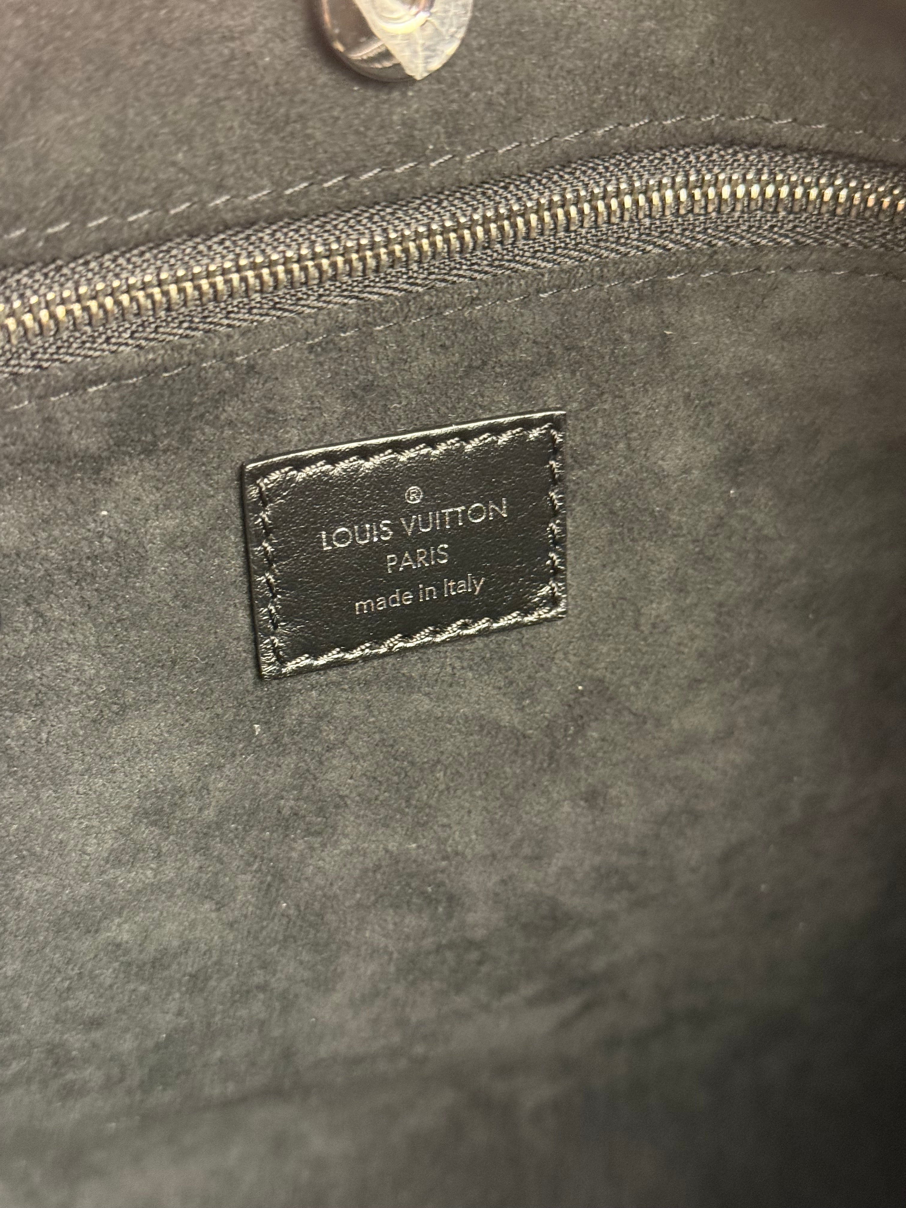 Louis Vuitton Black CarryAll Cargo Vibe PM