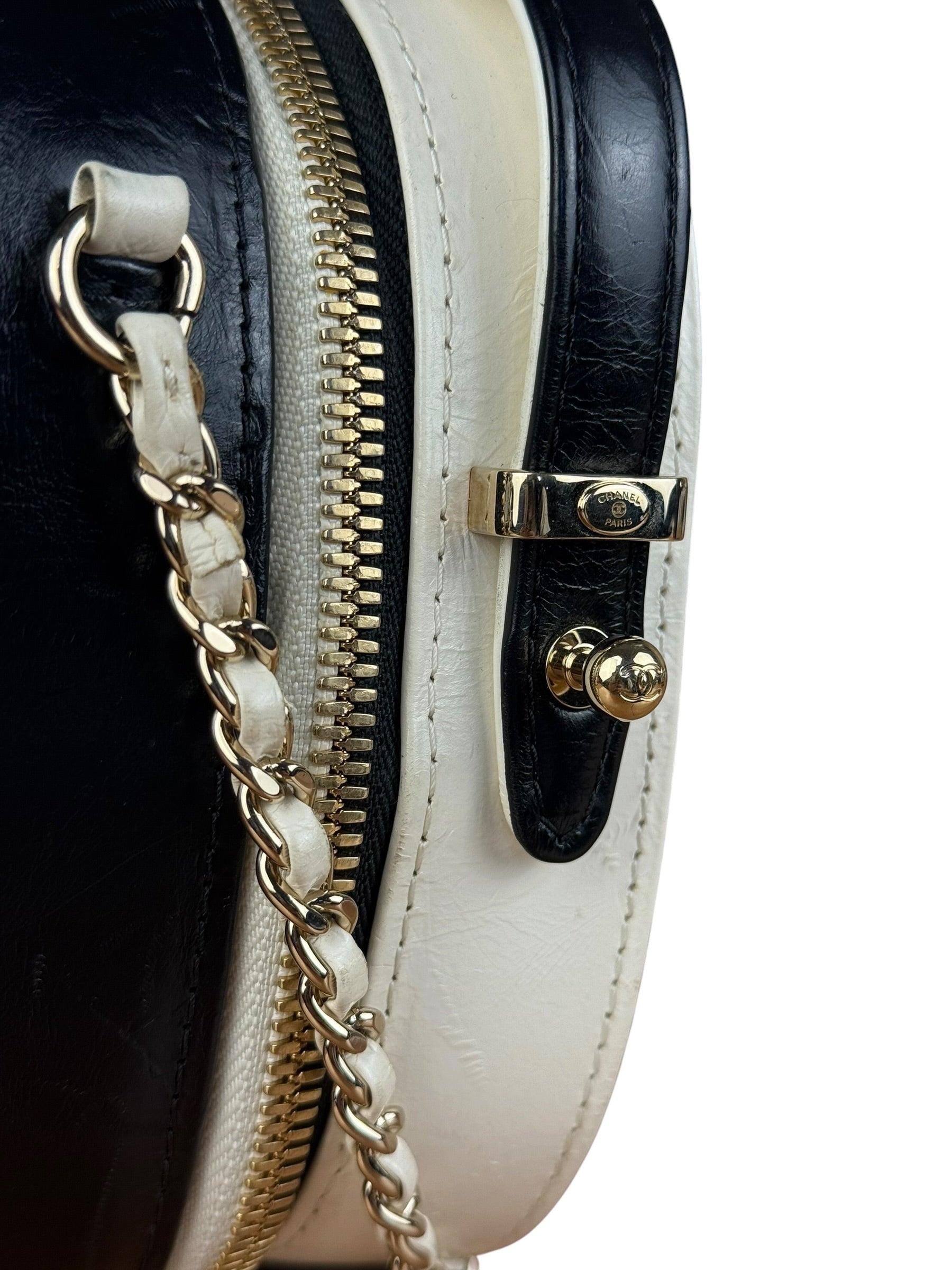 Chanel White/Black Quilted Leather 2Way Vanity Bag 2019