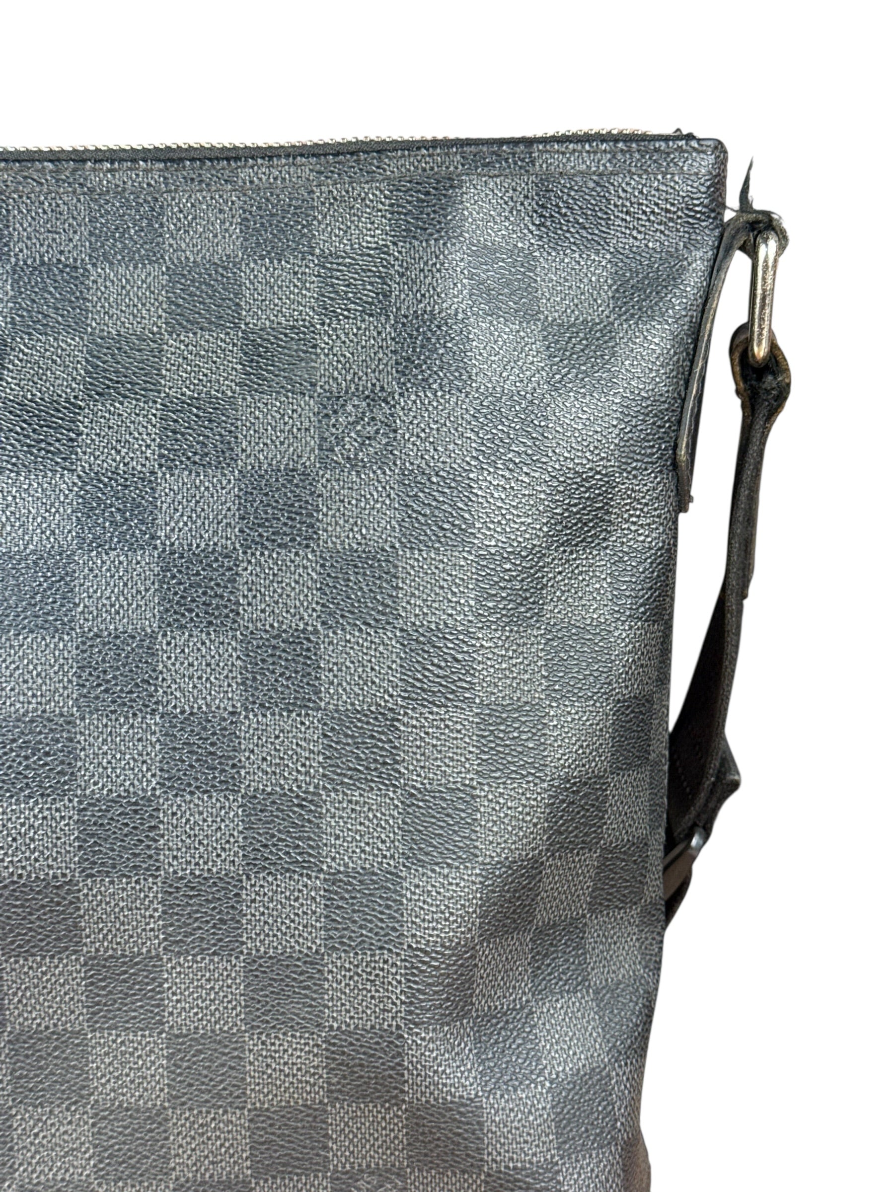 Louis Vuitton Noir Damier Mick Messanger Bag