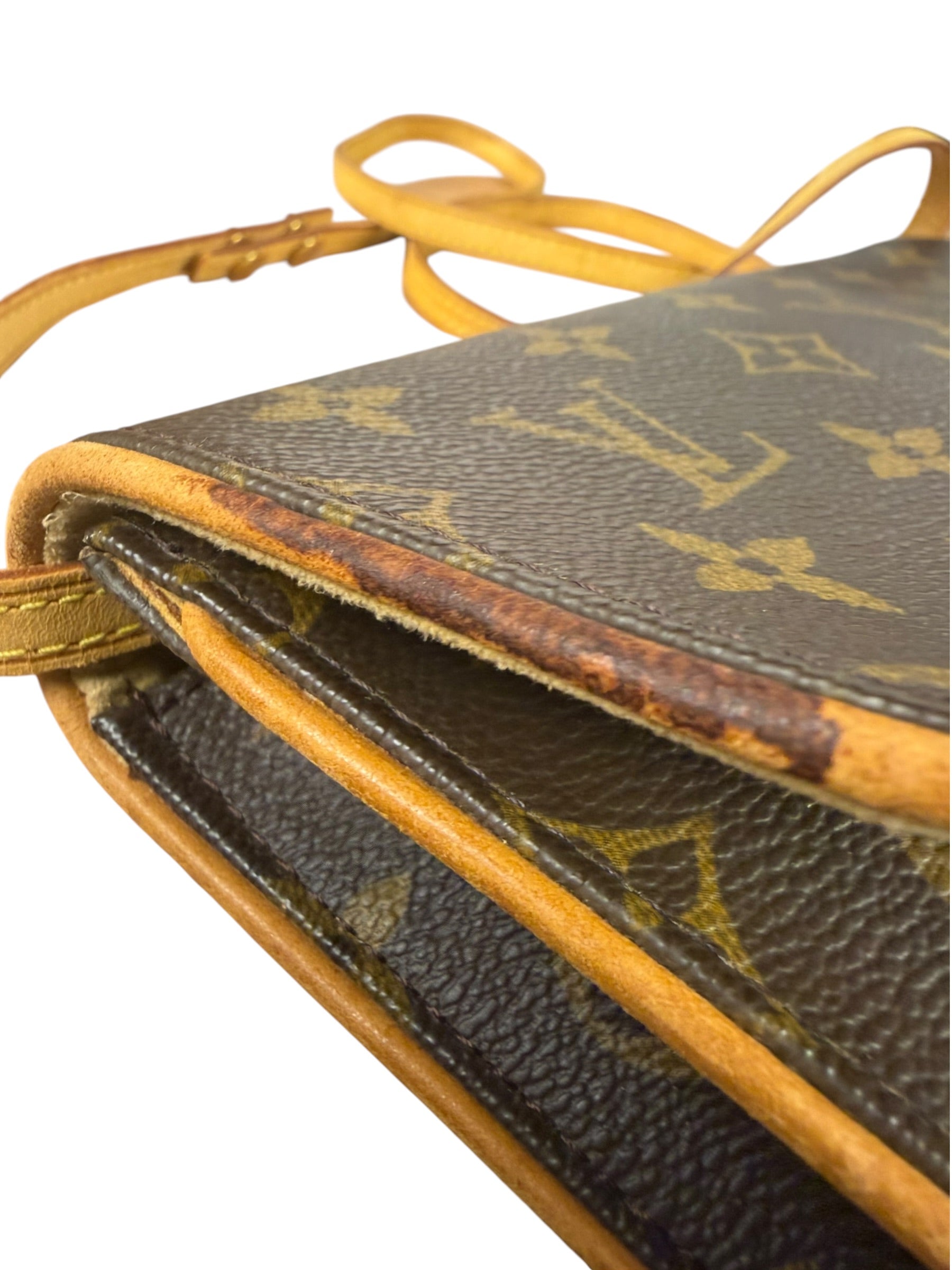 Louis Vuitton Monogram Twin Pochette GM