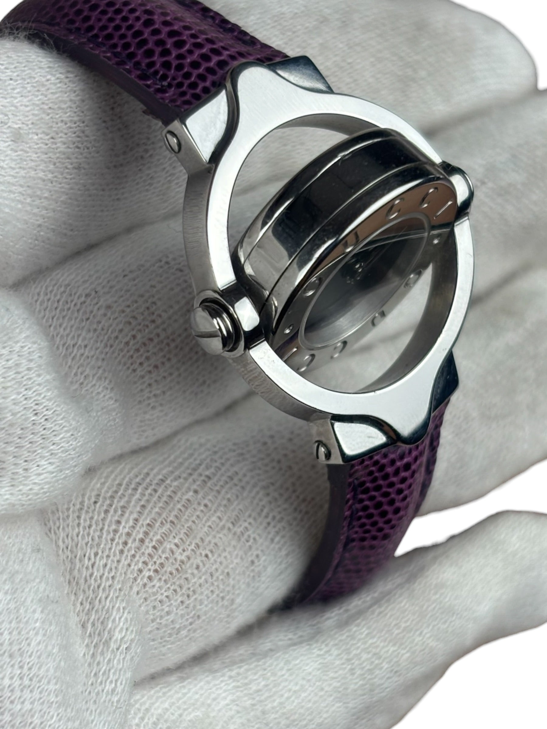 Gucci 6600L Turn Face Purple Leather Strap