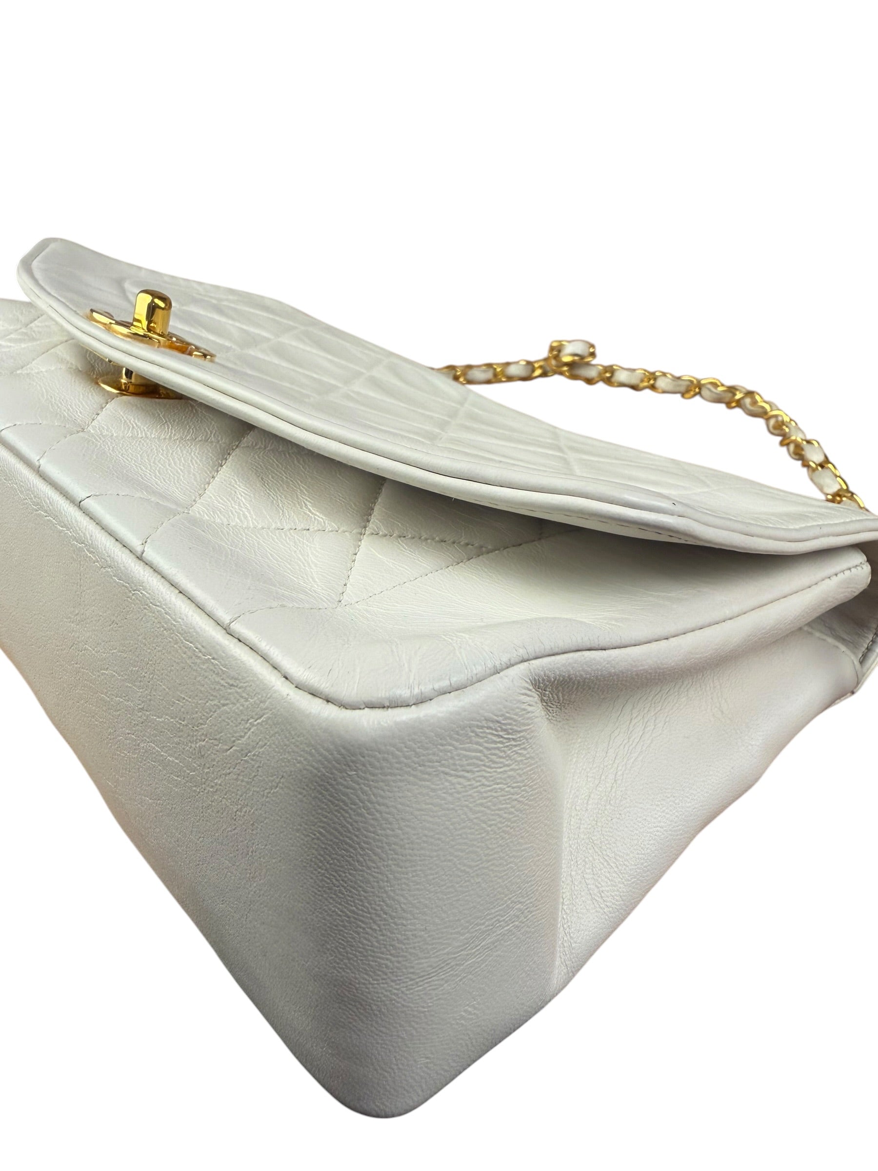 Chanel Vintage White Leather Diana Flap Shoulder Bag 1989