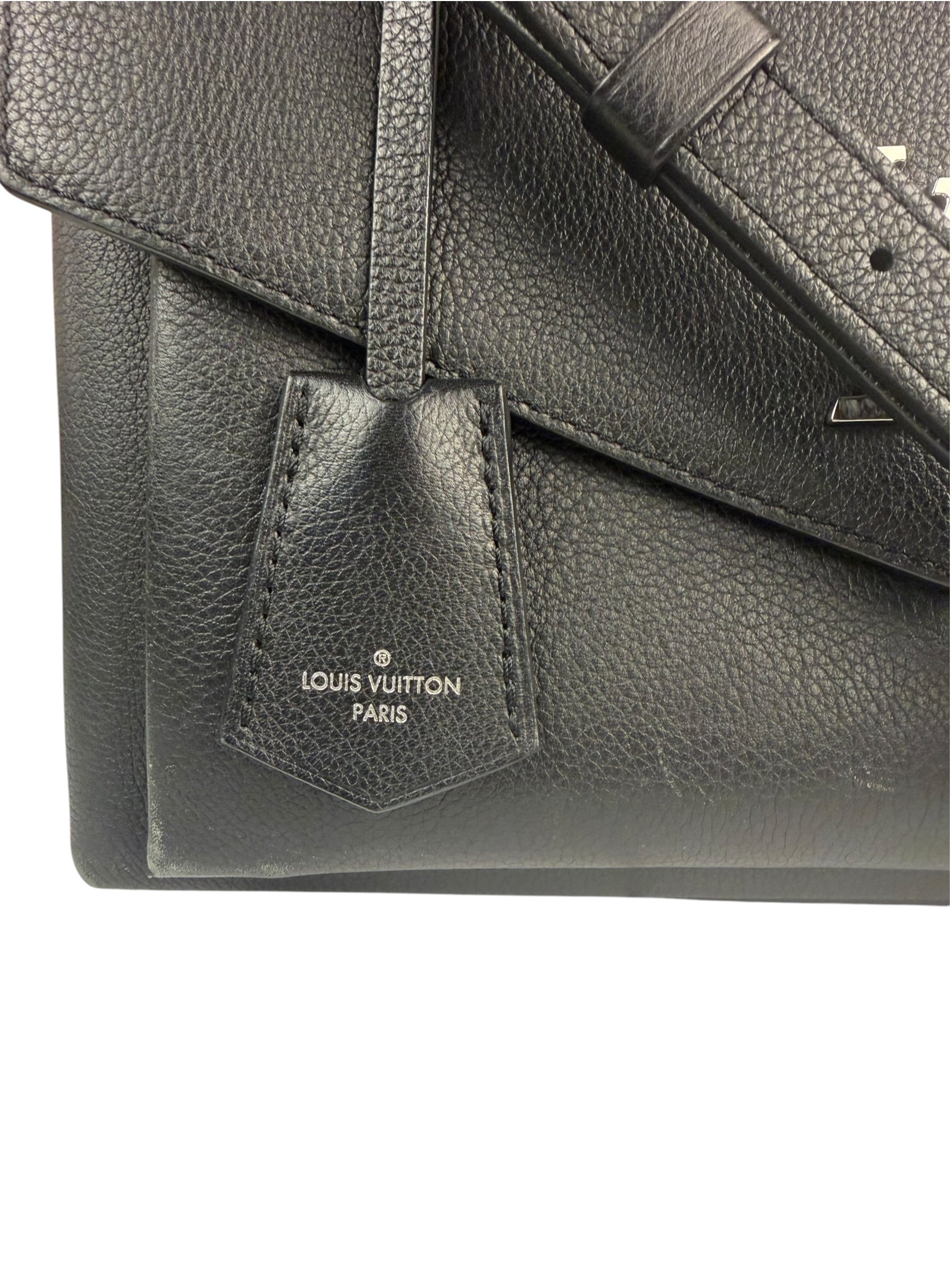 Louis Vuitton Black Pebbled Leather Taurillon Lockme Two-Way Bag