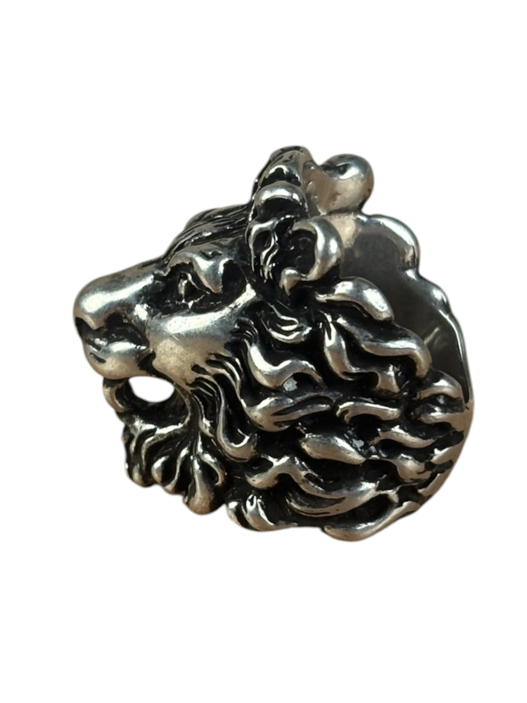 Gucci Silver Cocktail Lion Head Motif Ring