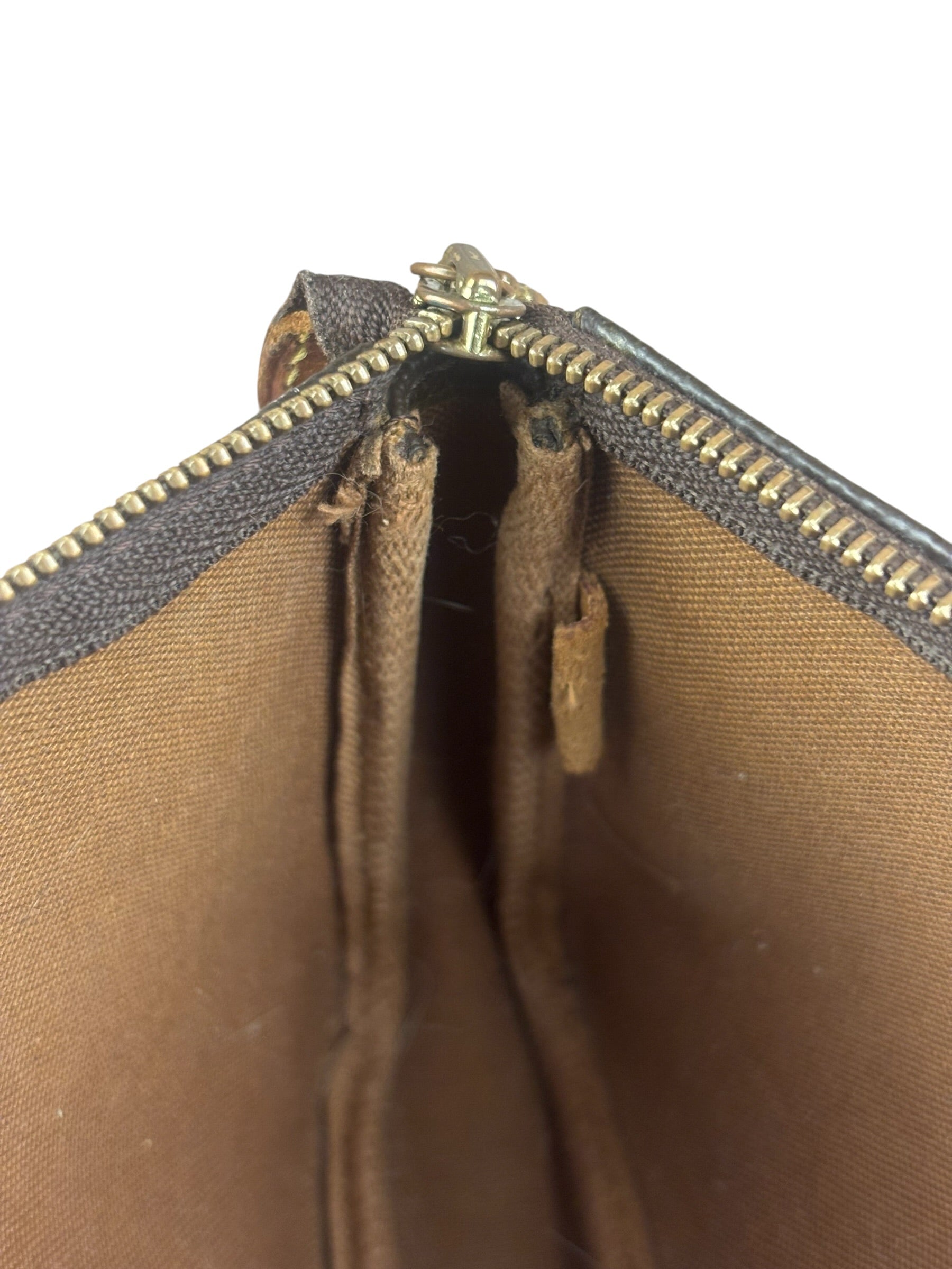 Louis Vuitton Monogram Pochette