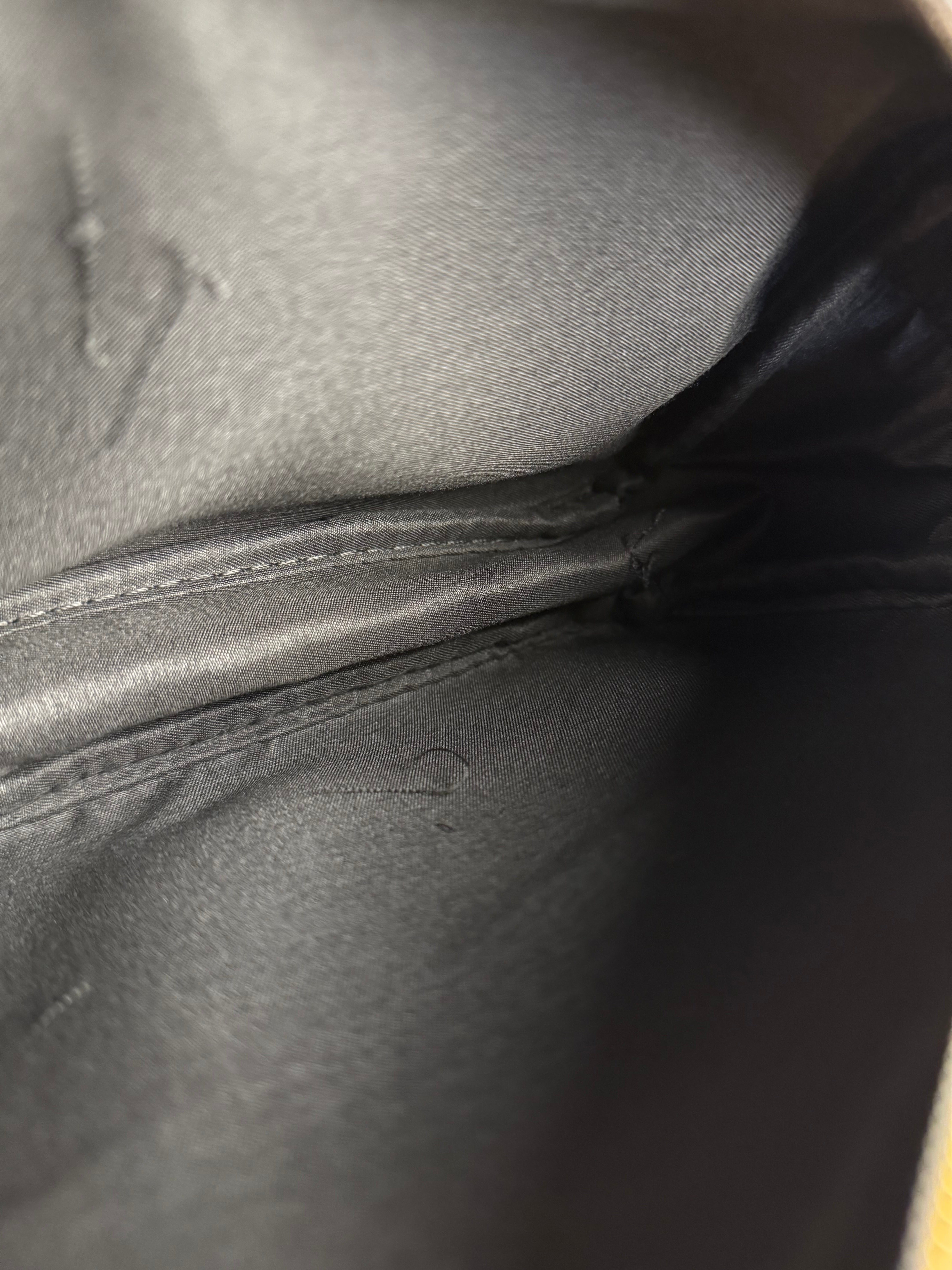 Chanel Beauty Sparkle Black Cosmetic Pouch