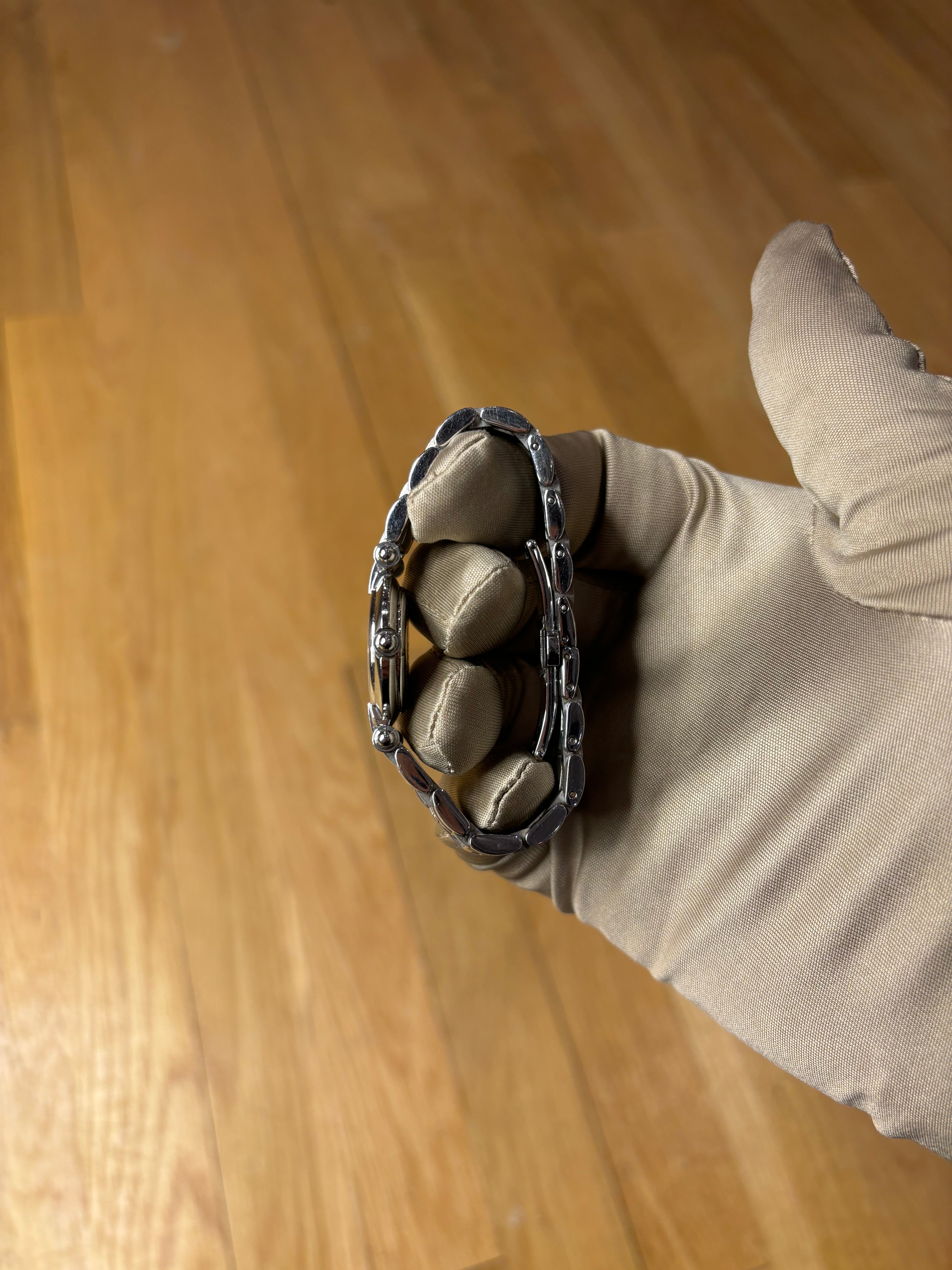 Fendi Black Circle Dial Stainless Band