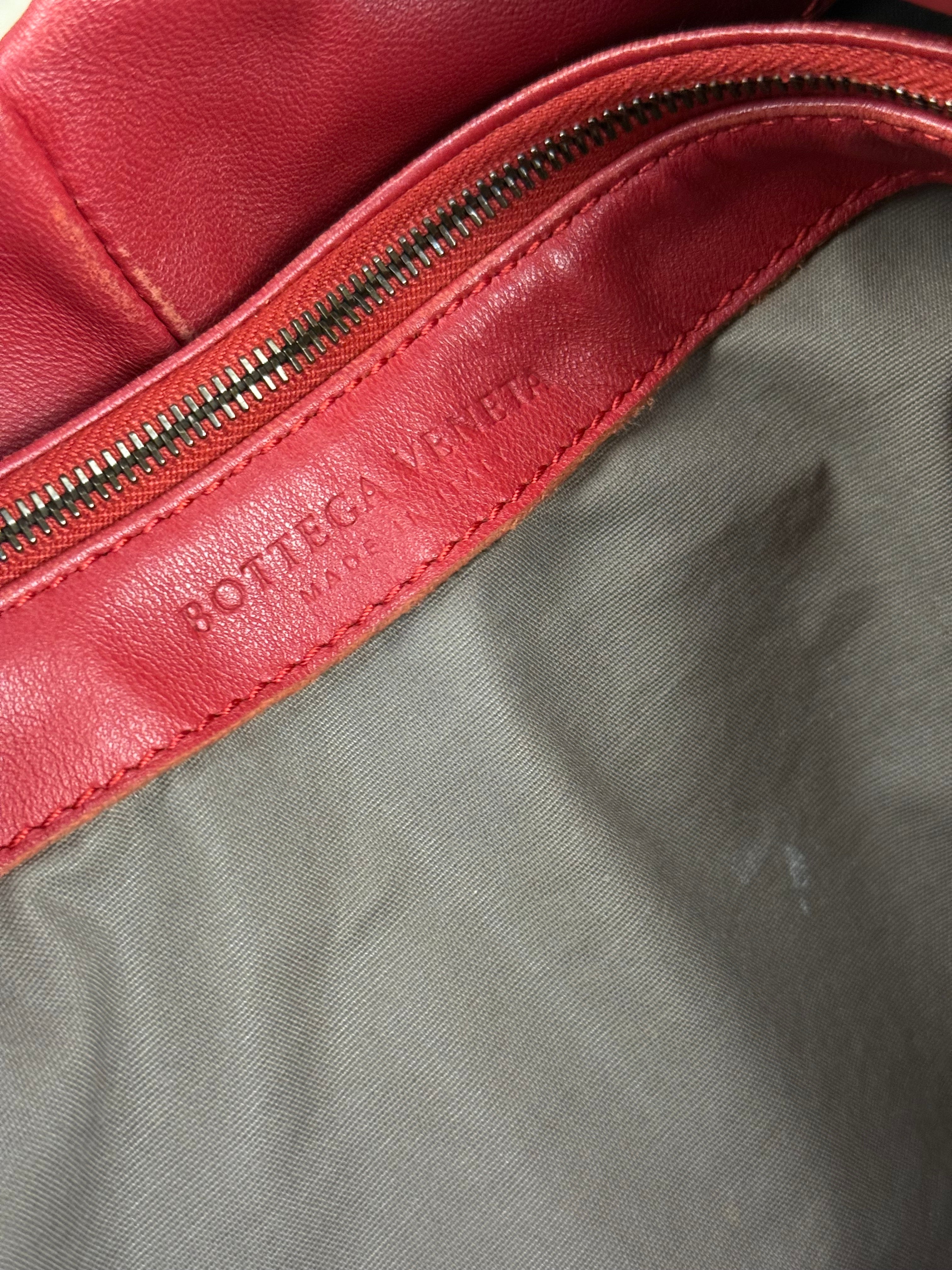Bottega Veneta Vintage Red Hobo Aquilone Fortune Cookie Shoulder Bag