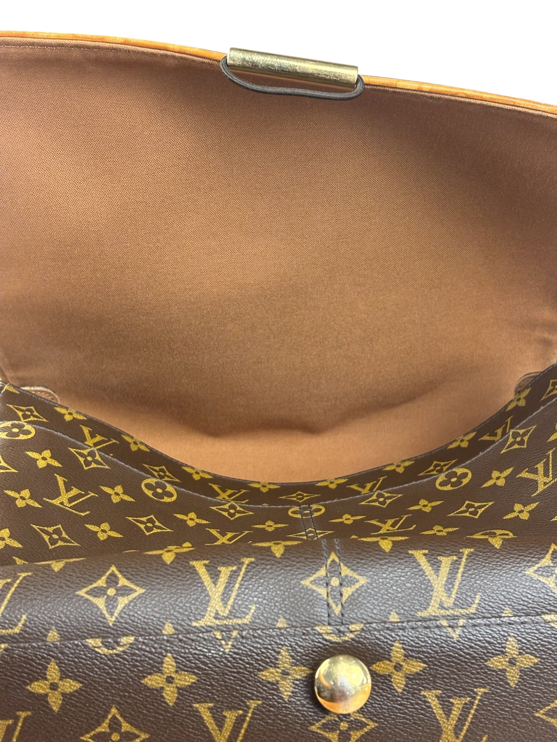 Louis Vuitton Monogram Messenger Bag