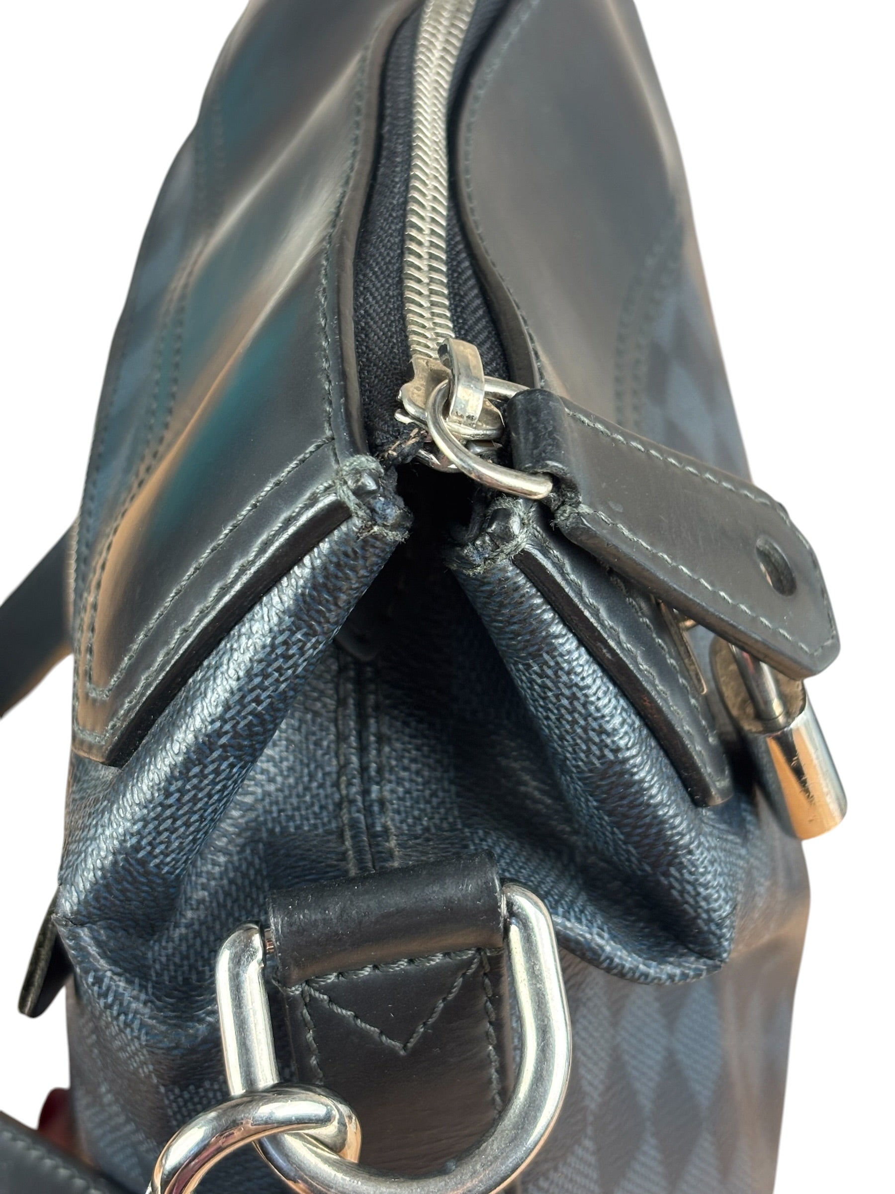Louis Vuitton Damier Cobalt Greenwich Messenger Bag