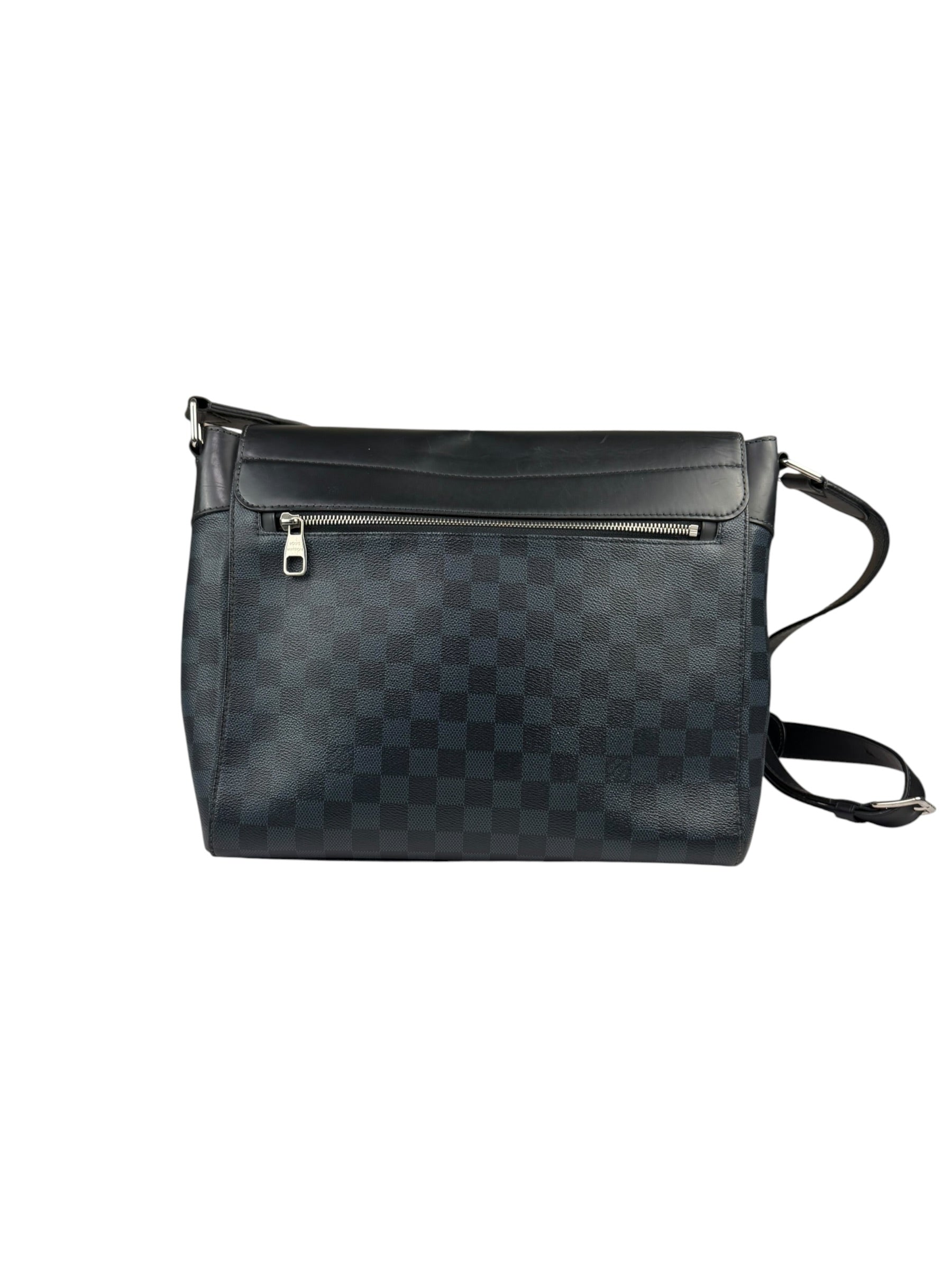 Louis Vuitton Damier Cobalt Newport Messenger Bag GM