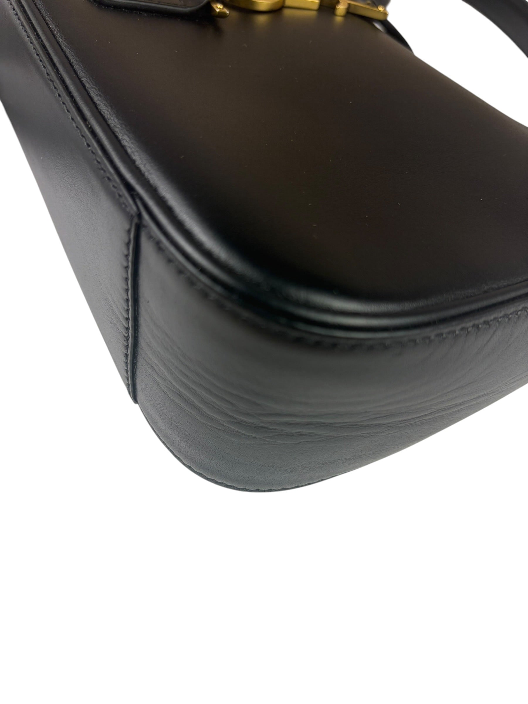 Yves Saint Laurent Black Leather Le 5 À 7 Hobo Bag