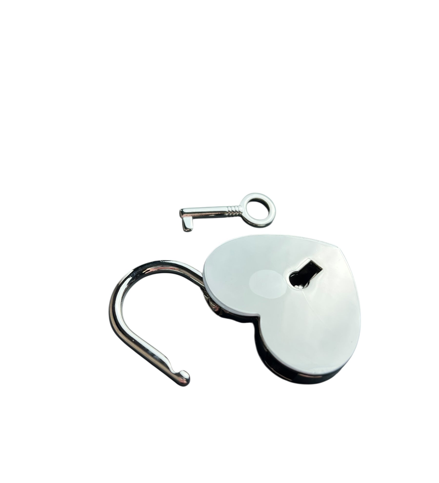 Chanel Beauty LA Collection Heart Lock/Key Set