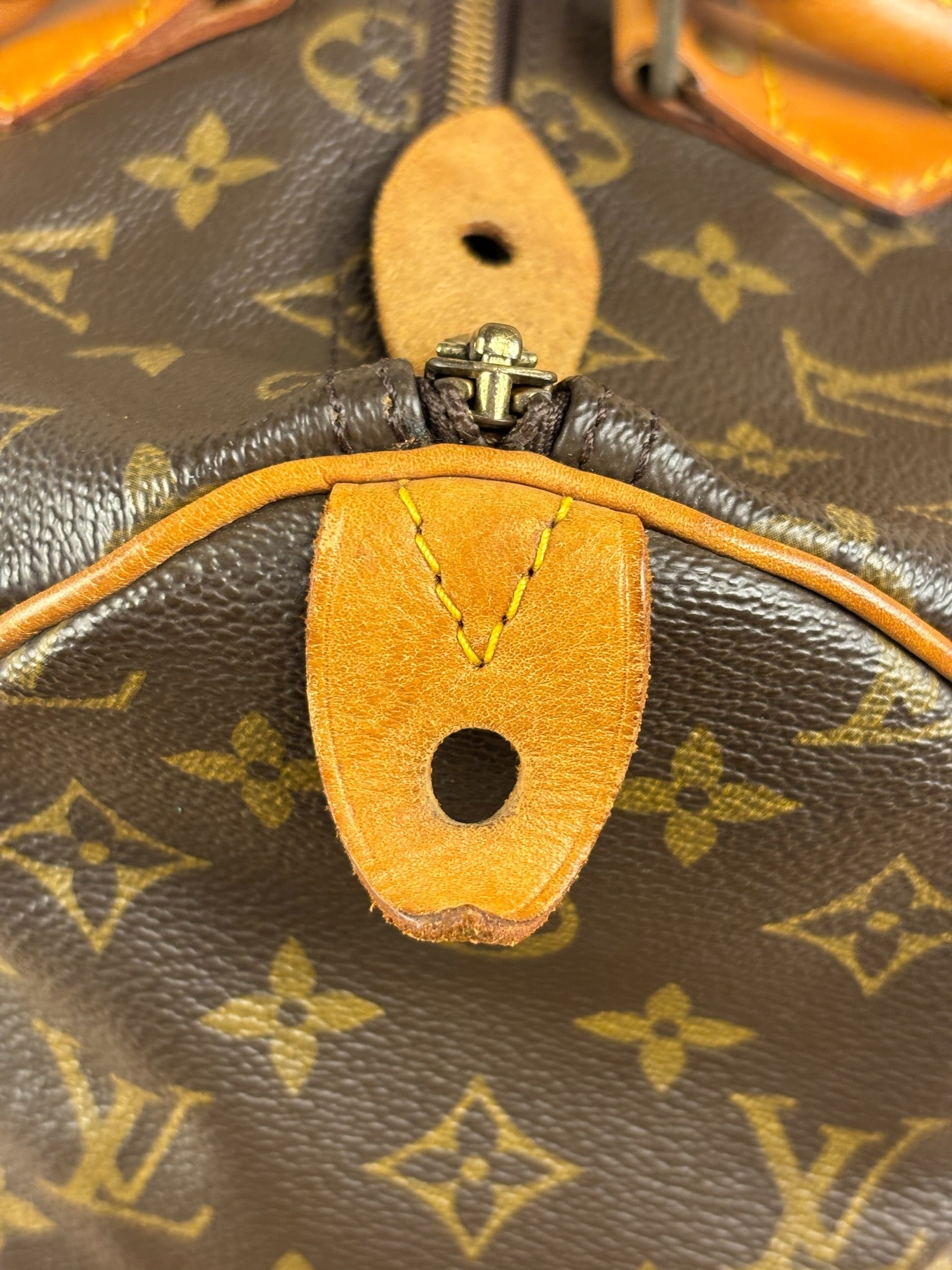 Louis Vuitton Monogram Speedy 35