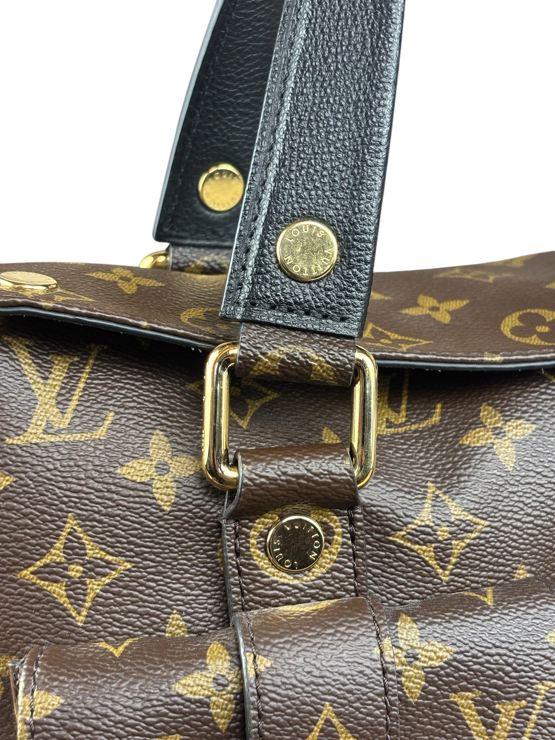 Louis Vuitton Monogram Manhattan NM Handbag