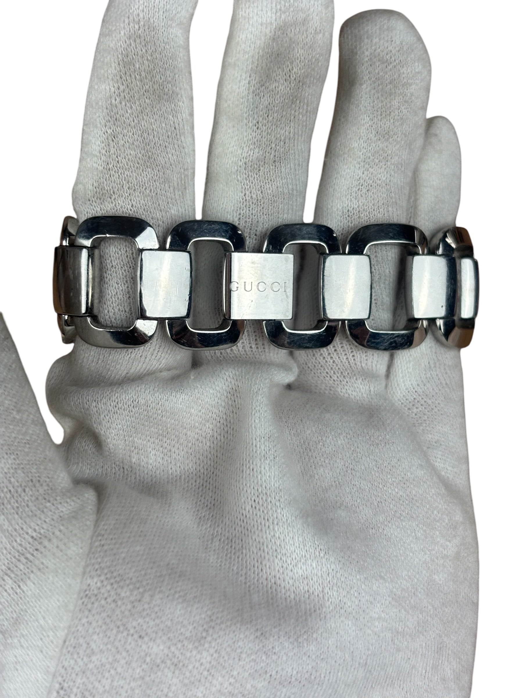 Gucci 125.4 Grey G Dial Link Band