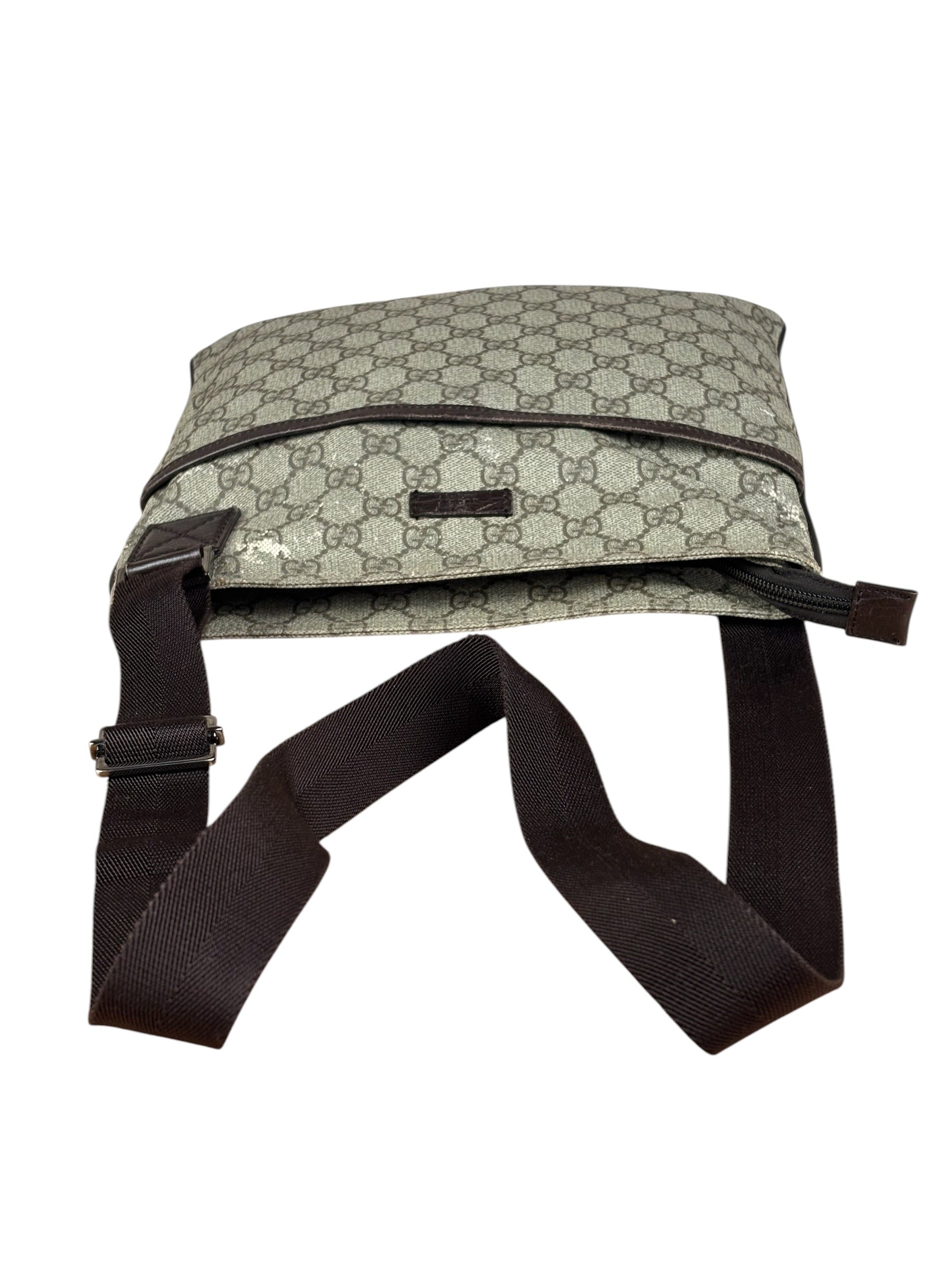 Gucci GG Supreme Canvas Flat Messenger Bag