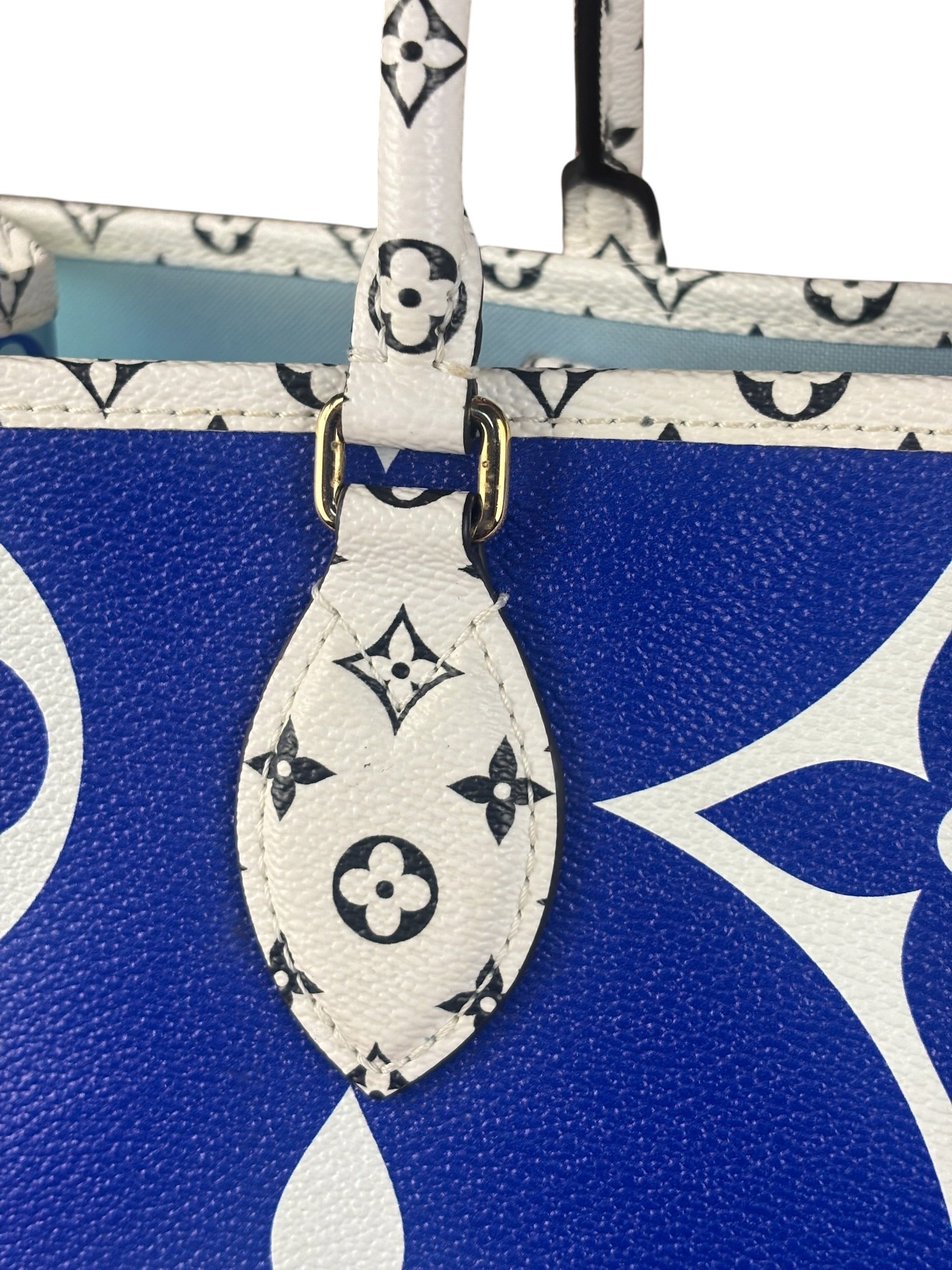 Louis Vuitton Monogram Giant Okinawa OnTheGo GM Tote