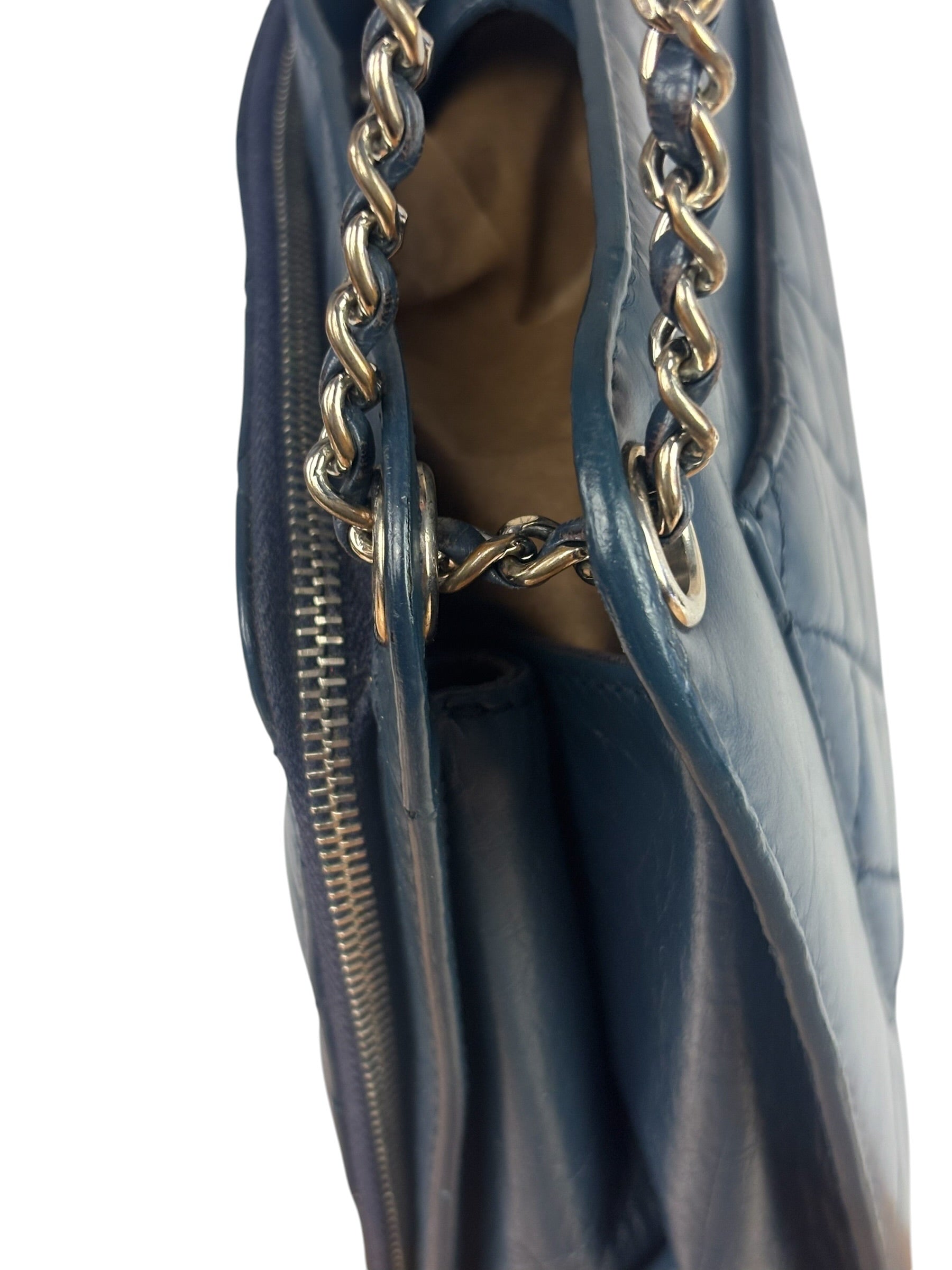 Chanel Blue Quilted Leather CC Chain Shoulder Bag 2018