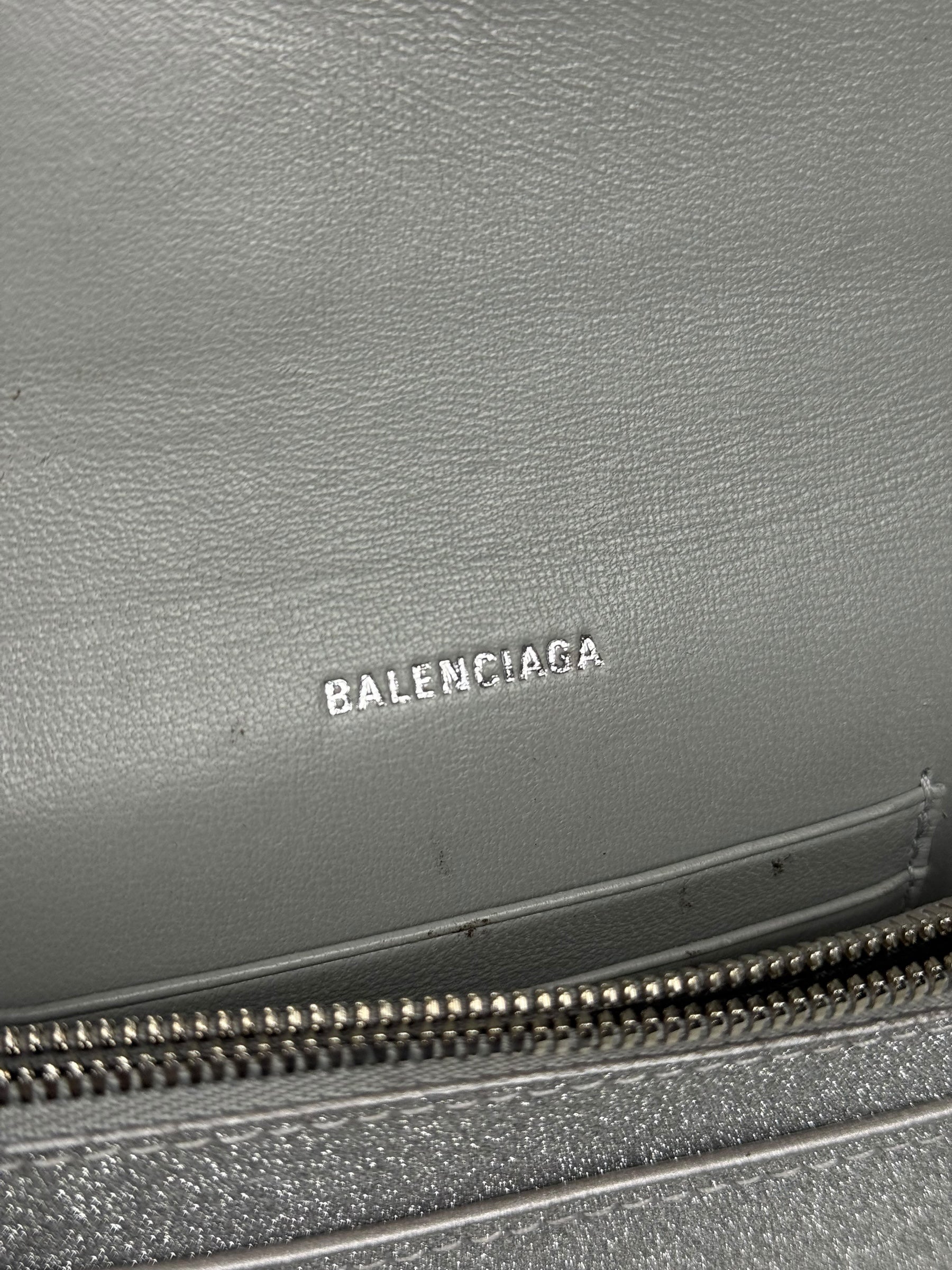 Balenciaga Hourglass Wallet On Chain XS