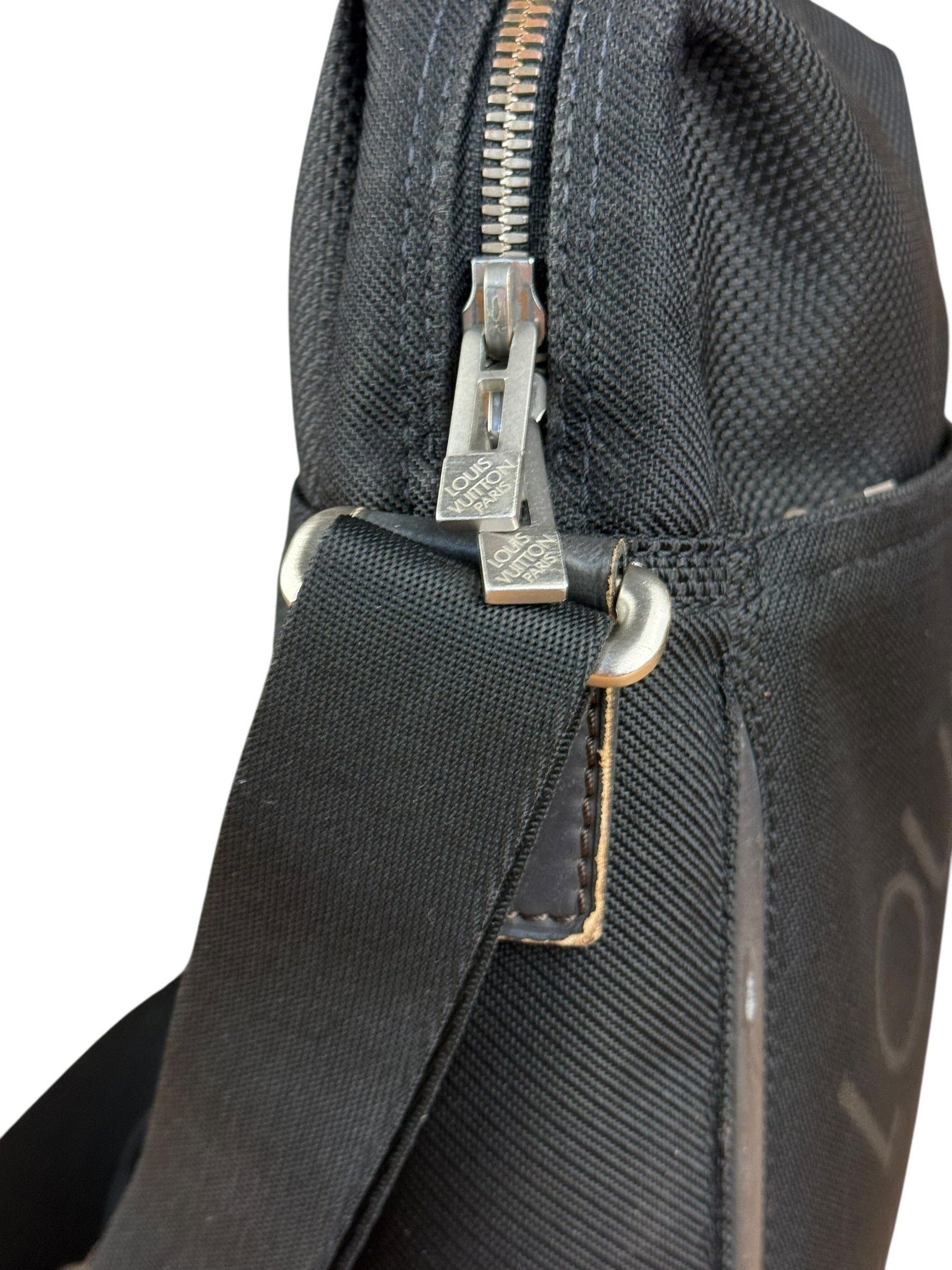 Louis Vuitton Black Damier Geant Vintage Crossbody