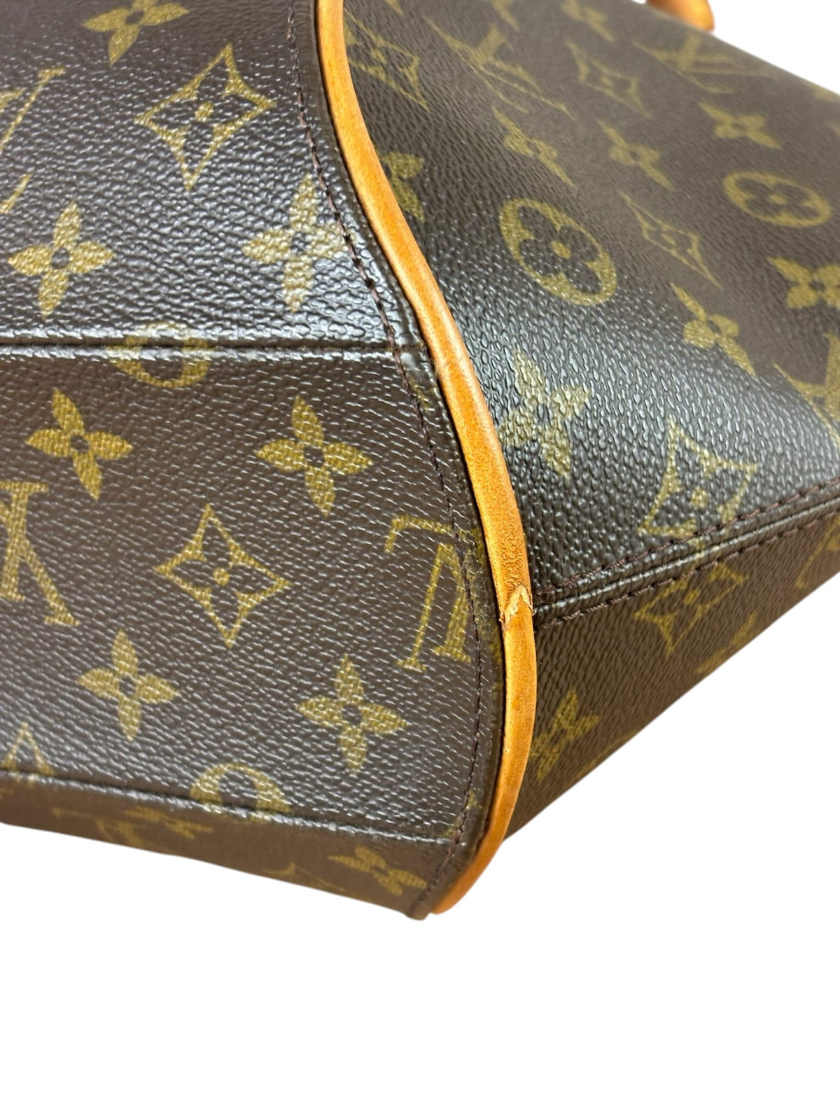Louis Vuitton Monogram Ellipse Handbag