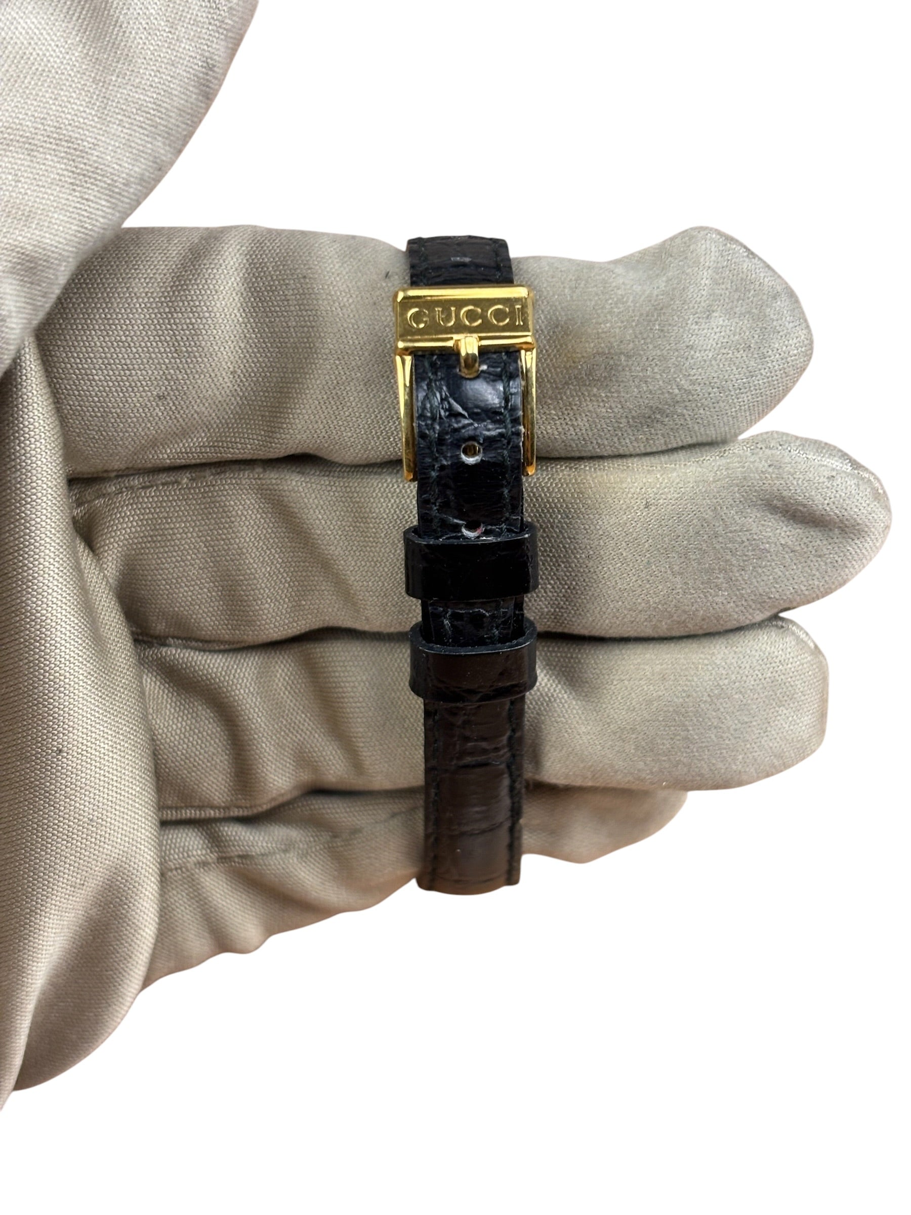 Gucci 2000L Champagne Dial Black Strap