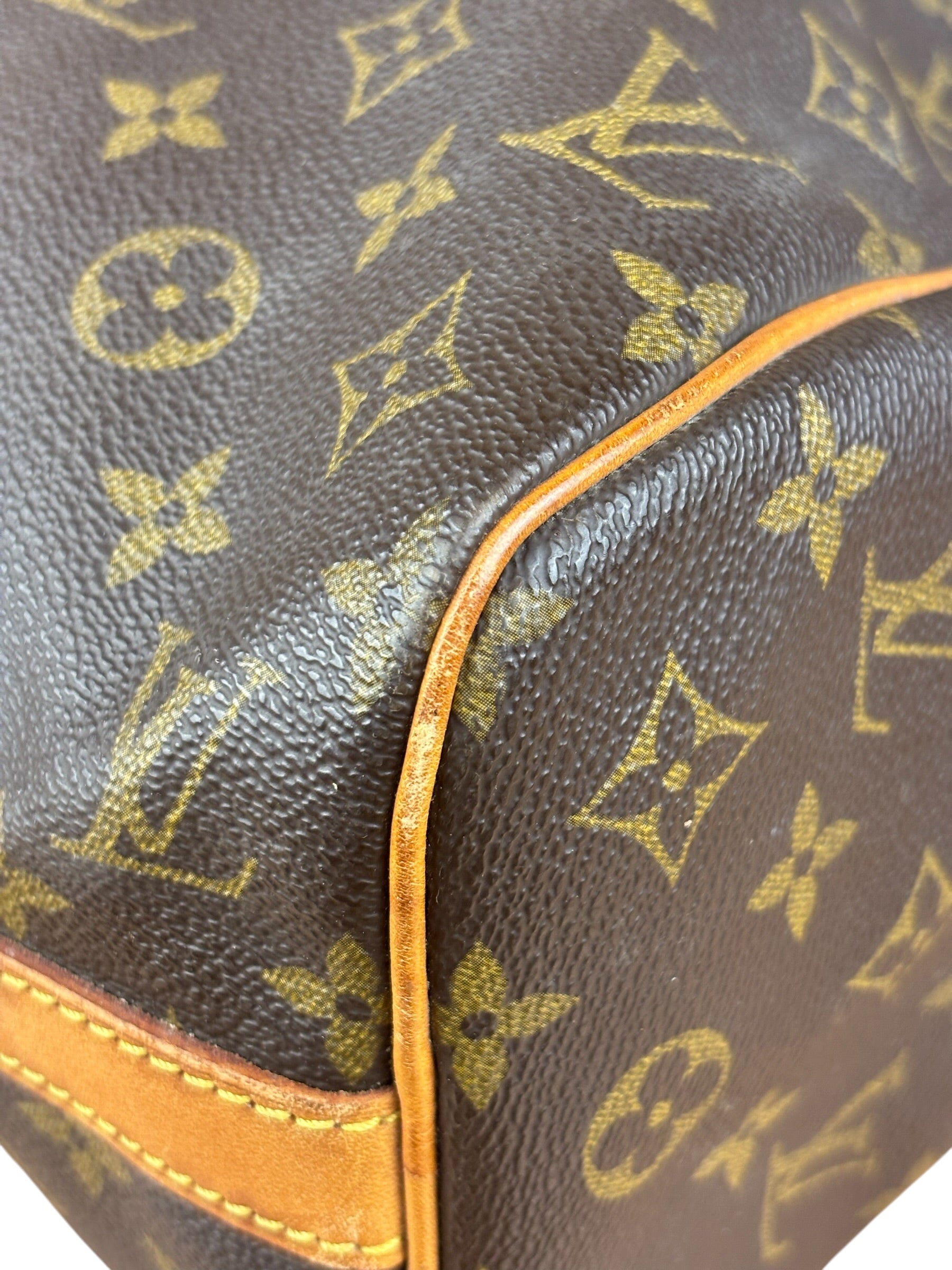 Louis Vuitton Monogram Sac Souple PM
