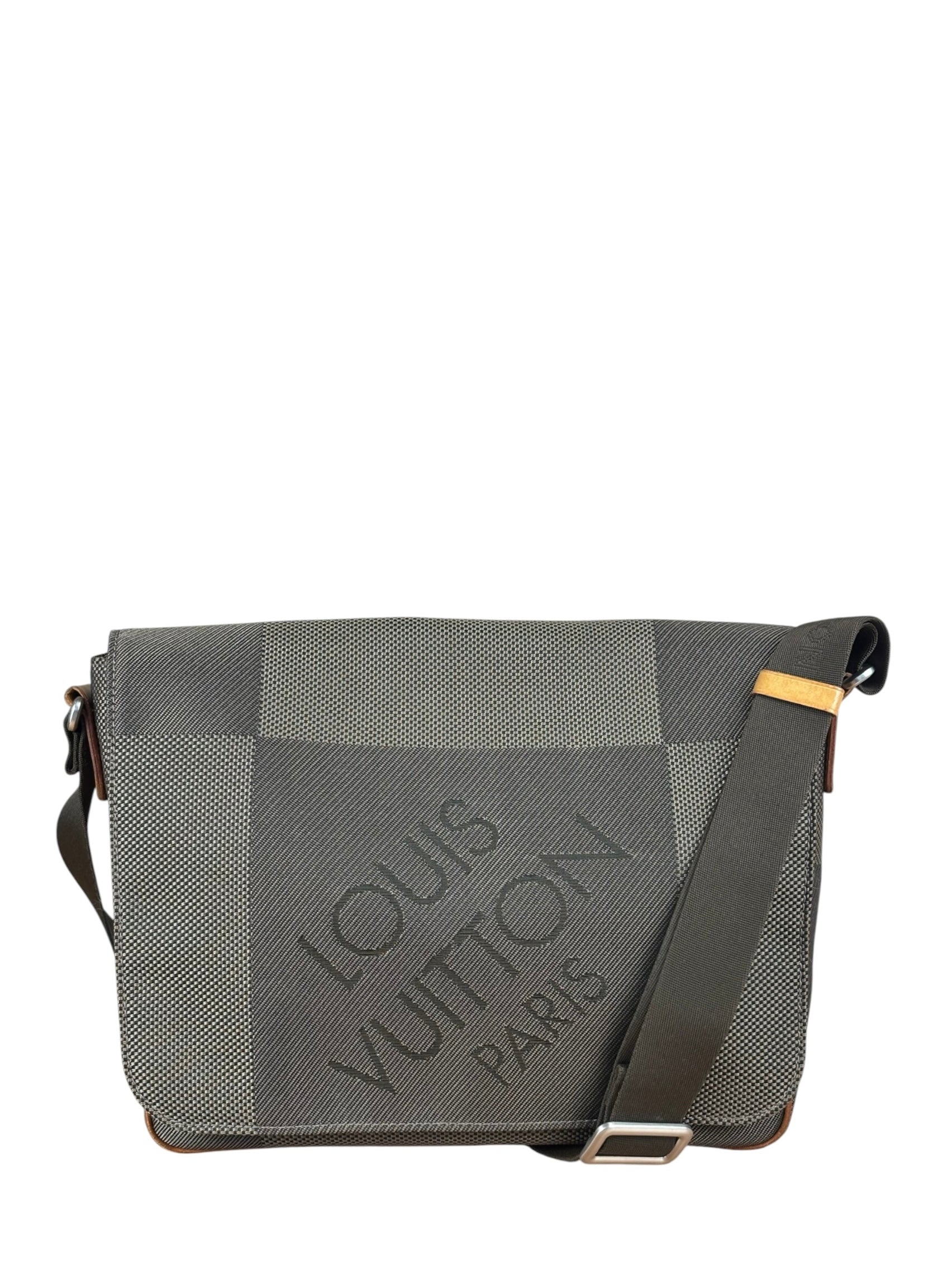 Louis Vuitton Damier Geant Messenger Shoulder Bag