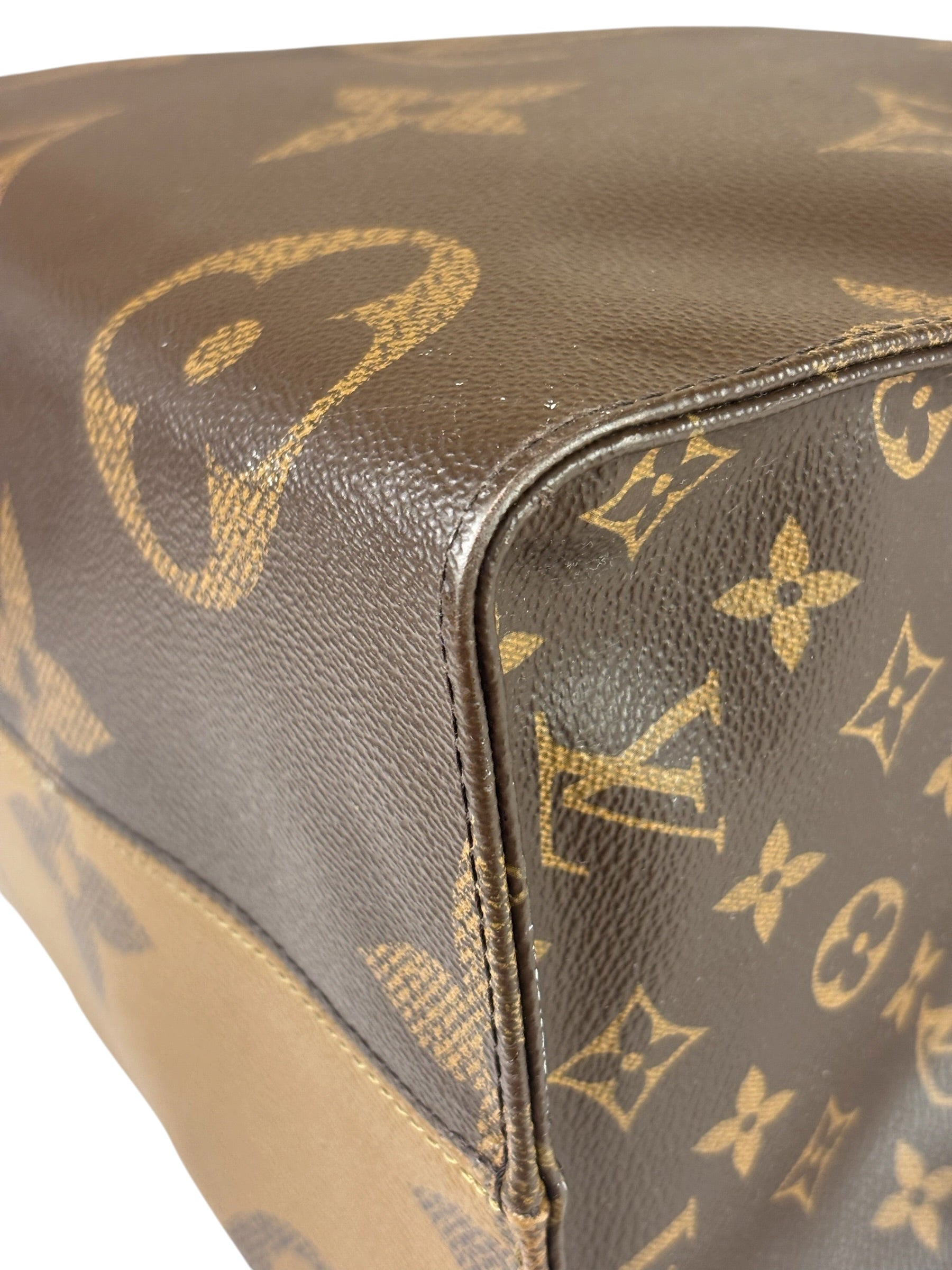 Louis Vuitton Monogram OnTheGo MM