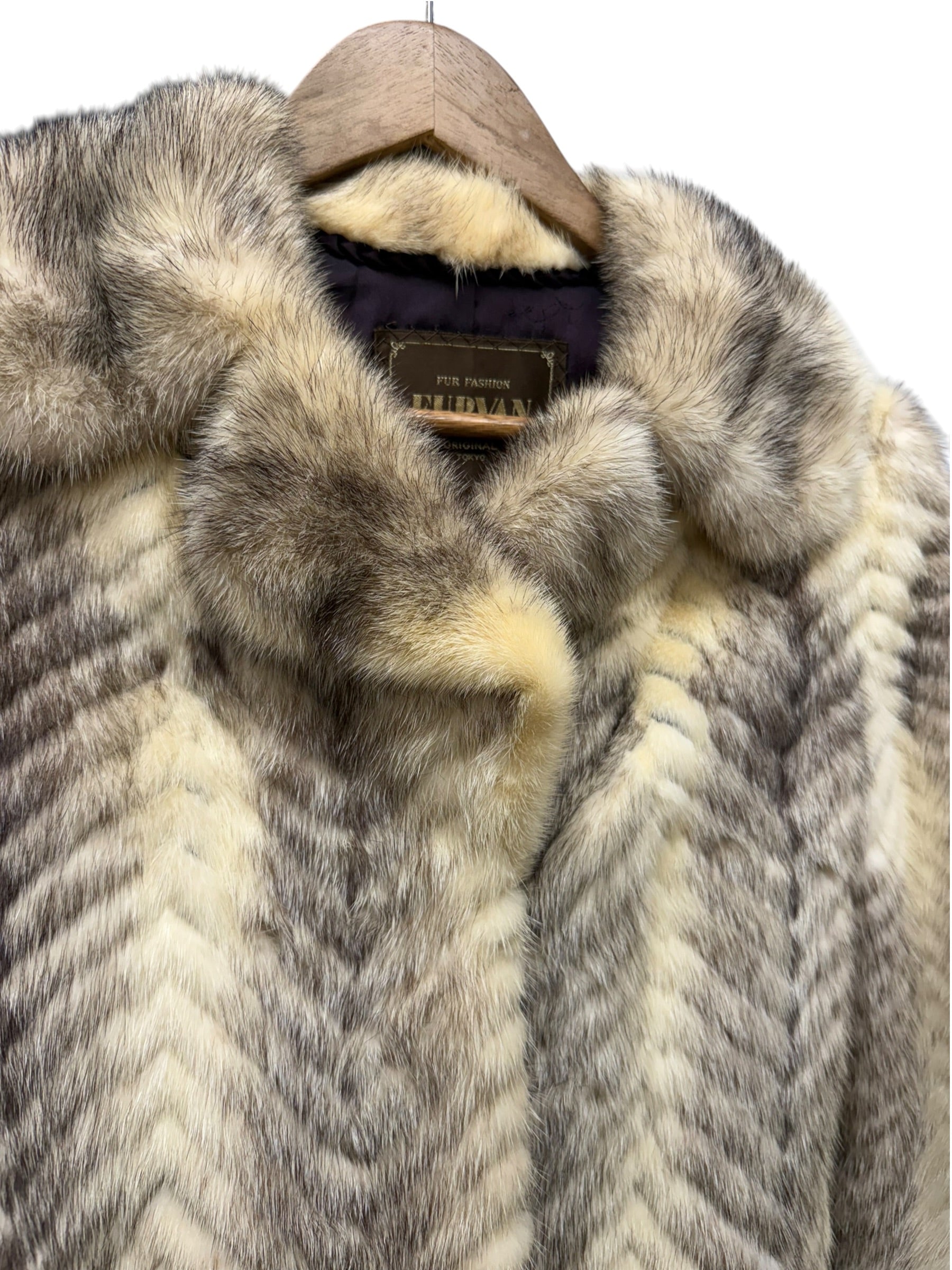 Furvan Vintage Black Intricately Trimmed Mink Fur Coat