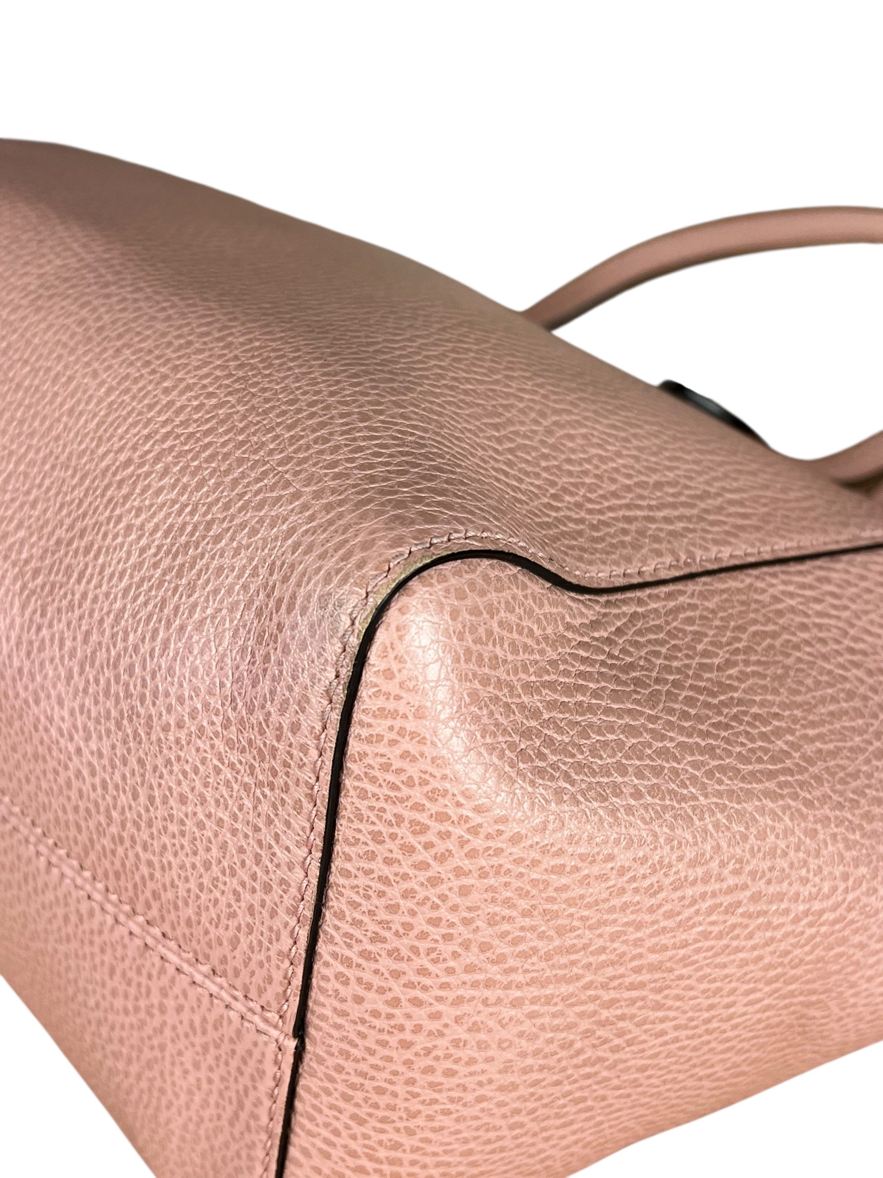 Gucci Pebbled Leather Swing Tote Pink
