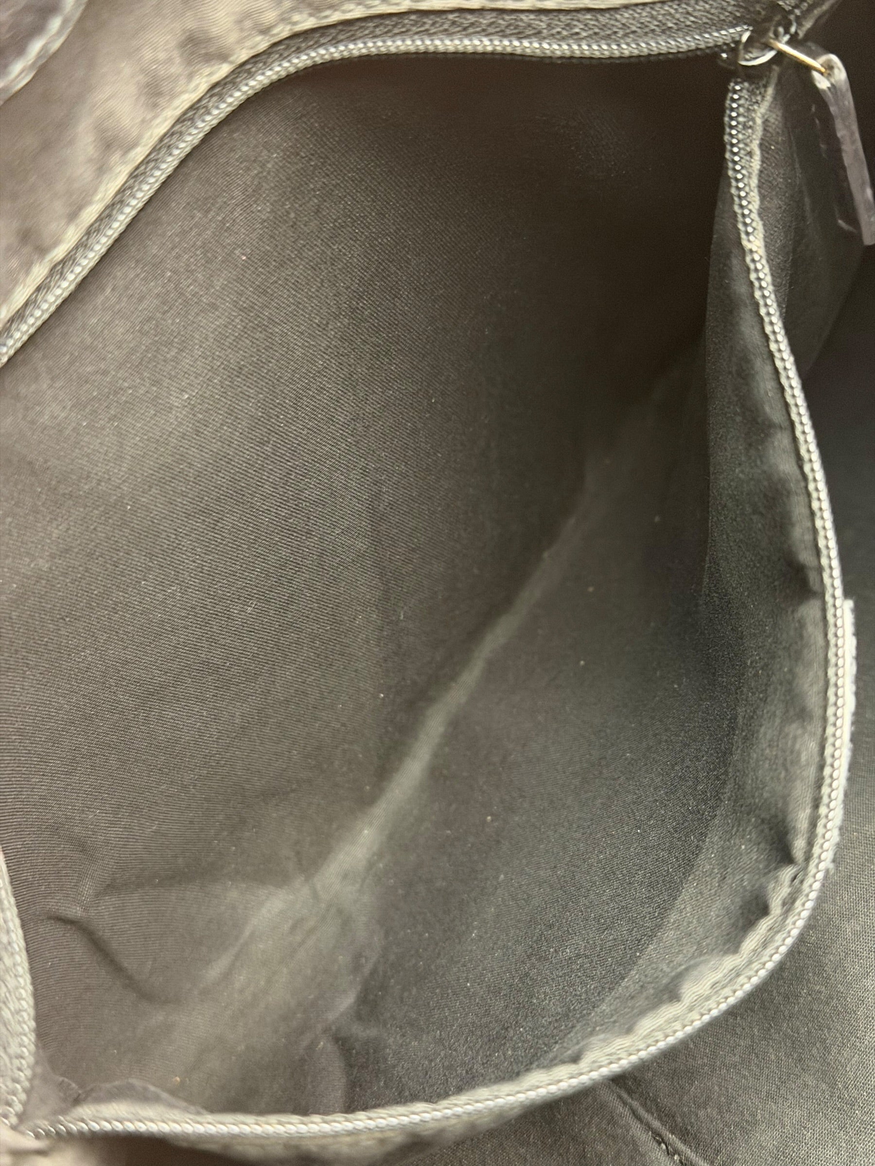 Gucci Black Leather Trim GG Supreme Hobo Bag