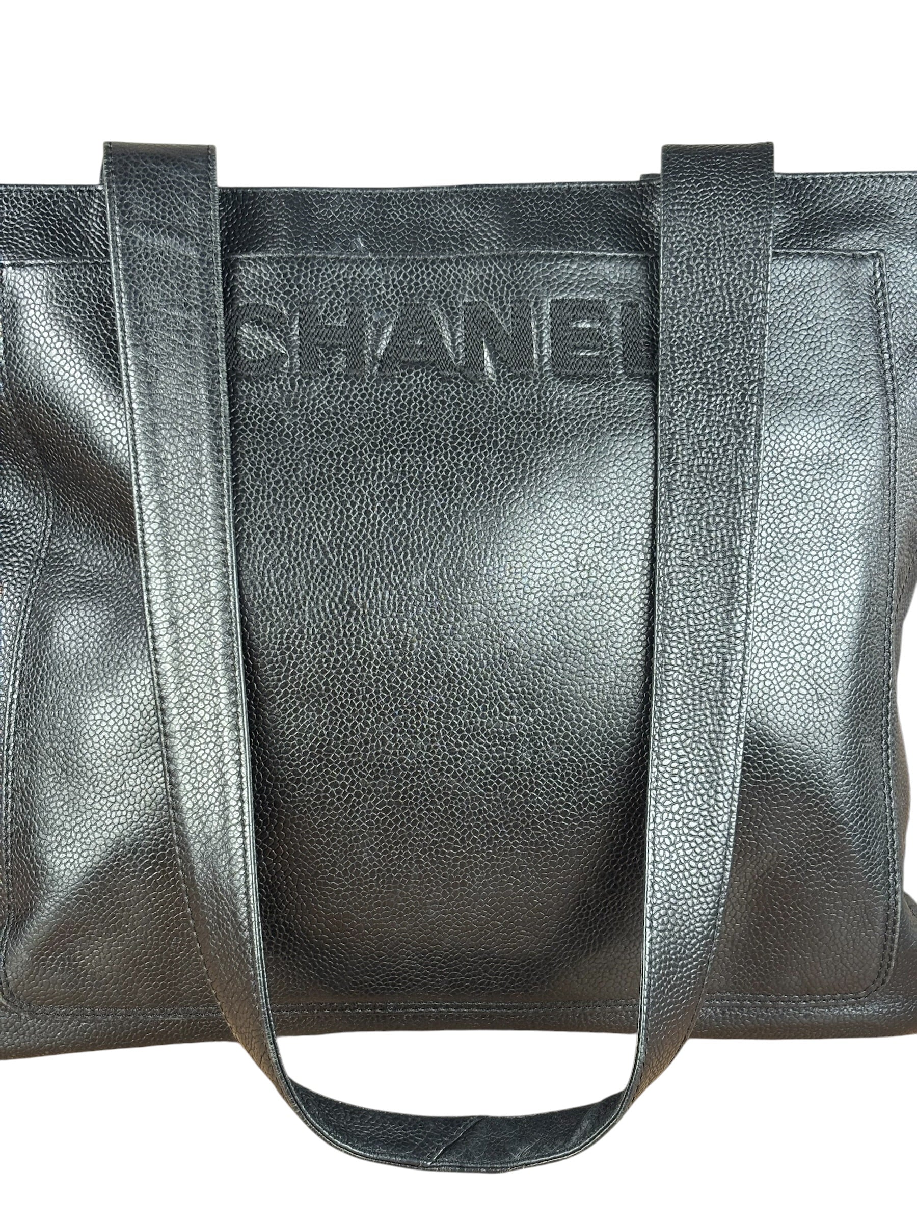 Chanel Vintage Black Leather Zip Shoulder Bag - 1998