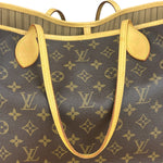 Louis Vuitton Monogram Neverfull Tote Bag GM